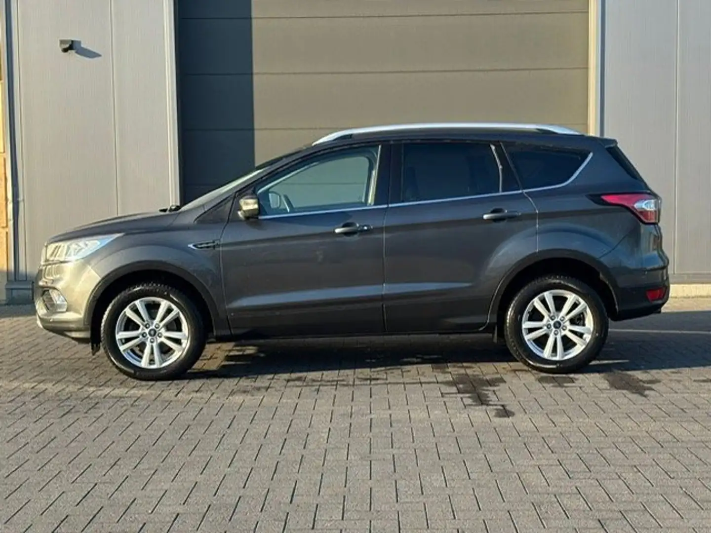 Ford Kuga Navigatie/camera/cruise controle Gris - 2