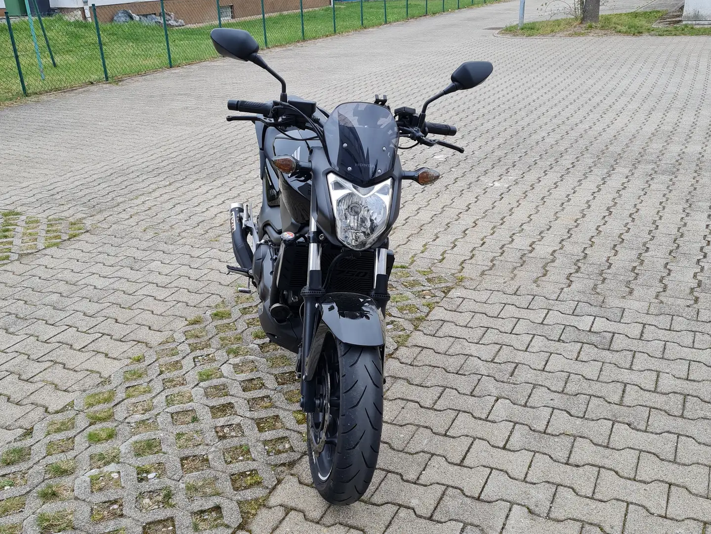 Honda NC 750 S mit Griffheizung und Kfz-Steckdose Schwarz - 2