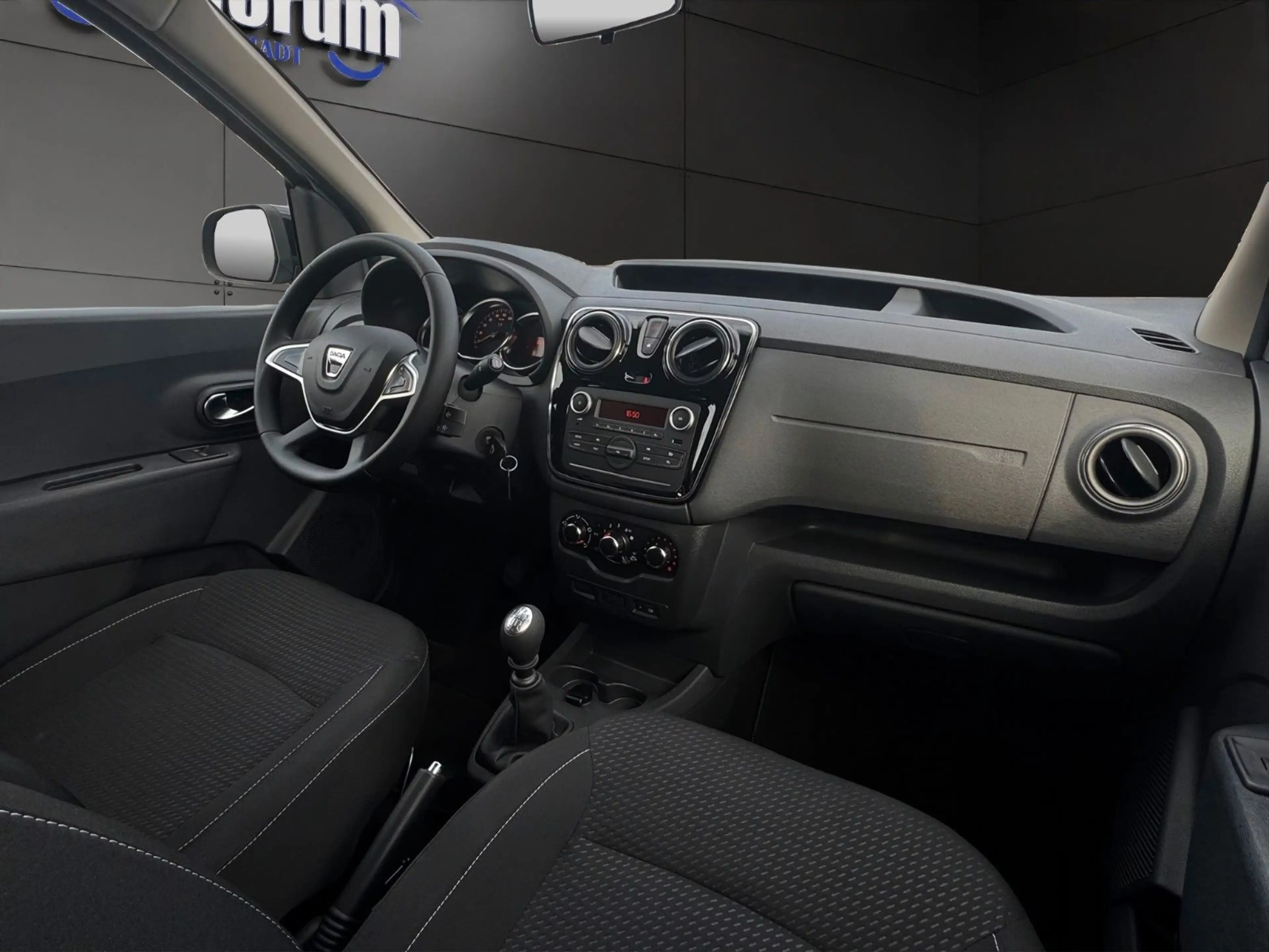 Dacia Dokker Comfort CAMPER-BOX°SHZ°8-FACH BEREIFT — photo 15