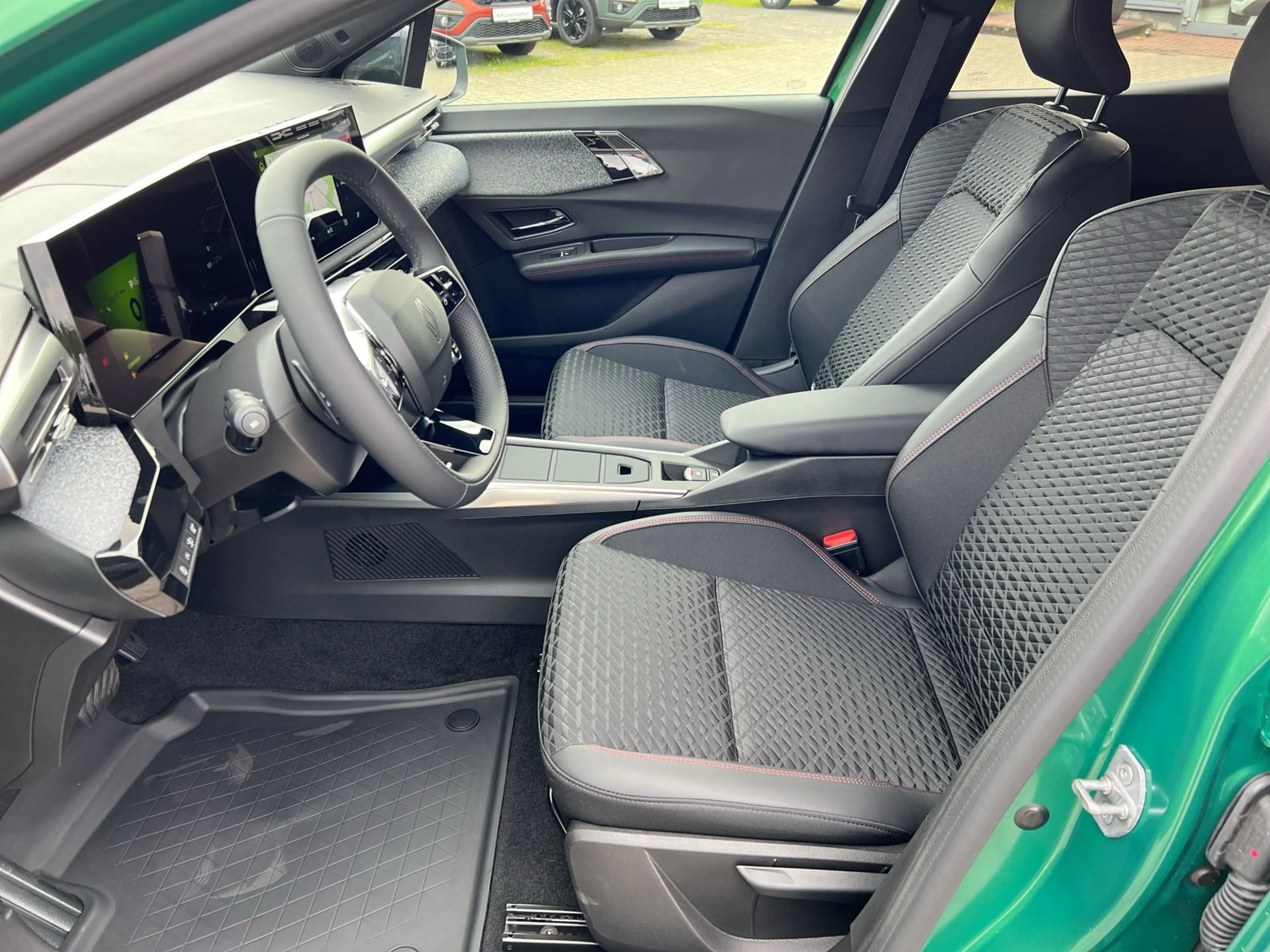 Renault Clio LPG 120 EDC Techno SHZ+RFK+LED — photo 5