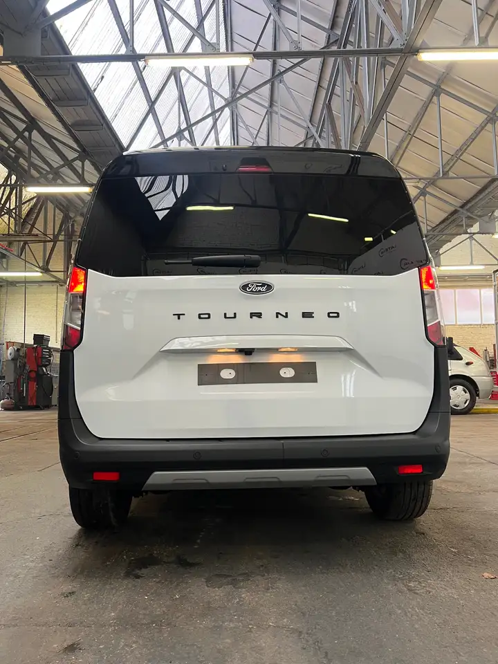 Ford Tourneo Courier Active 1.0 Ecoboost 125pk A7 5