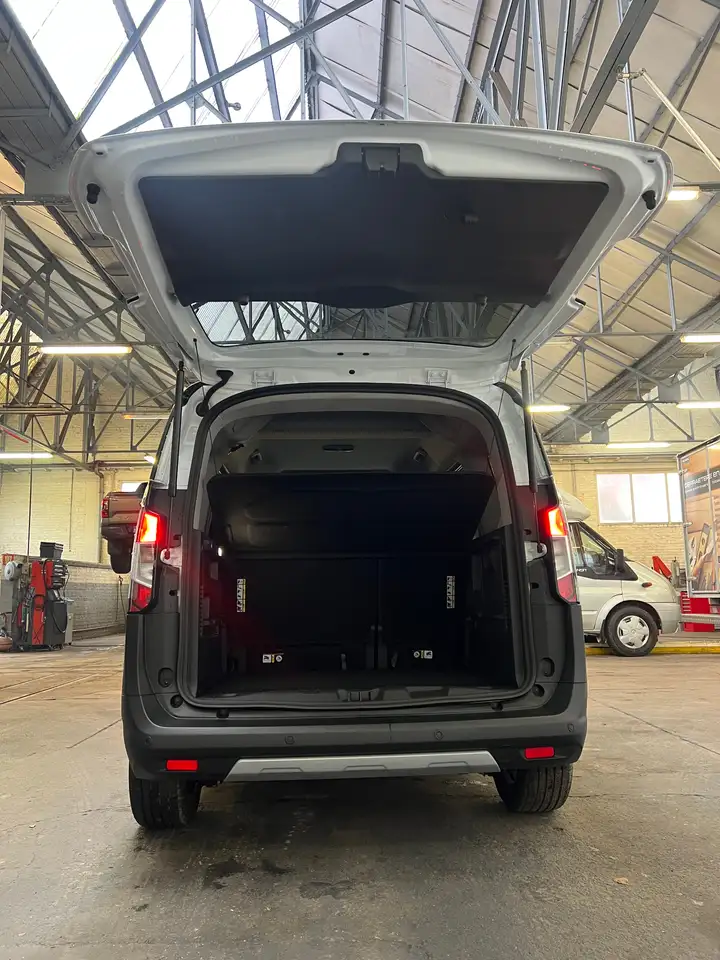 Ford Tourneo Courier Active 1.0 Ecoboost 125pk A7 6