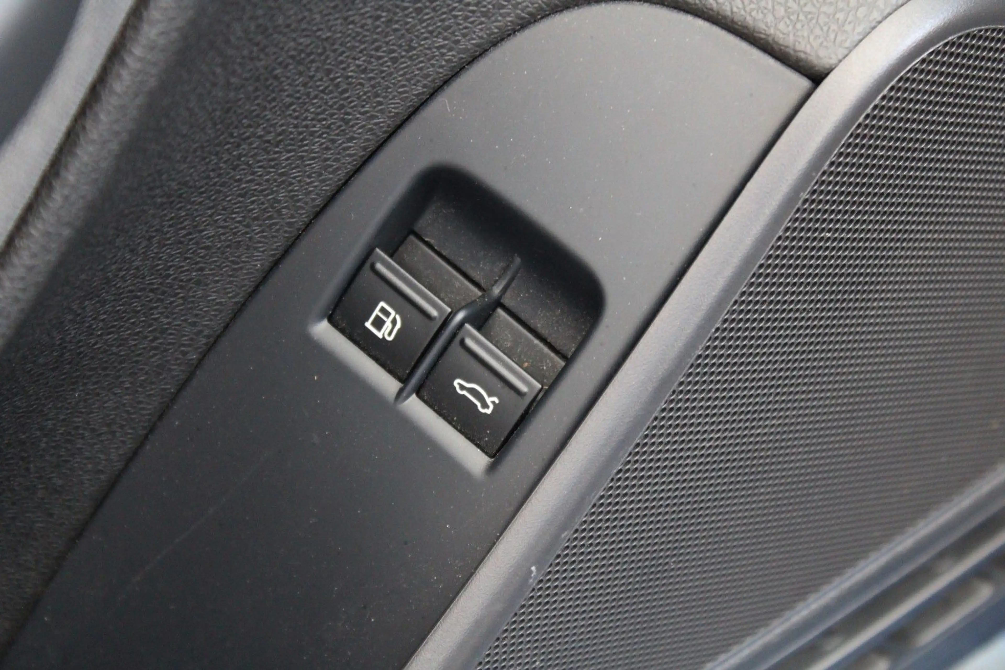 Volkswagen Eos BMT *2.Hand*Inspektion Neu*Allwetterreifen* — photo 7