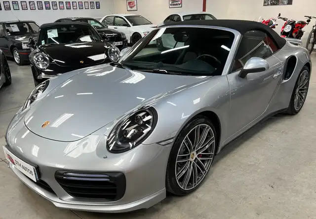 Porsche 991 Turbo Cabriolet 3.8 L 540 ch PDK