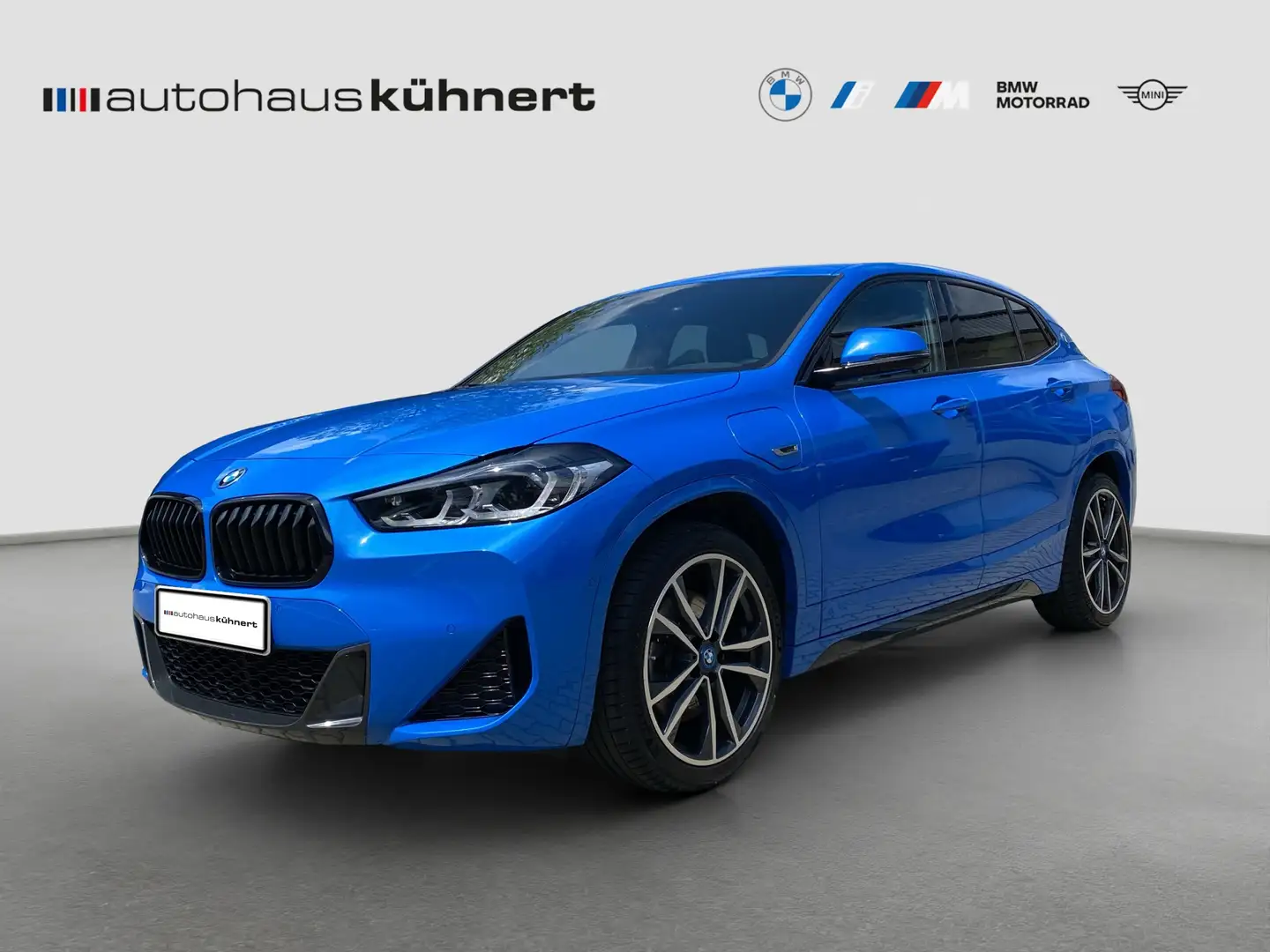 BMW X2 XDRIVE25E A ///M-Sport LED PanoSD StHzg HUD Blau - 1