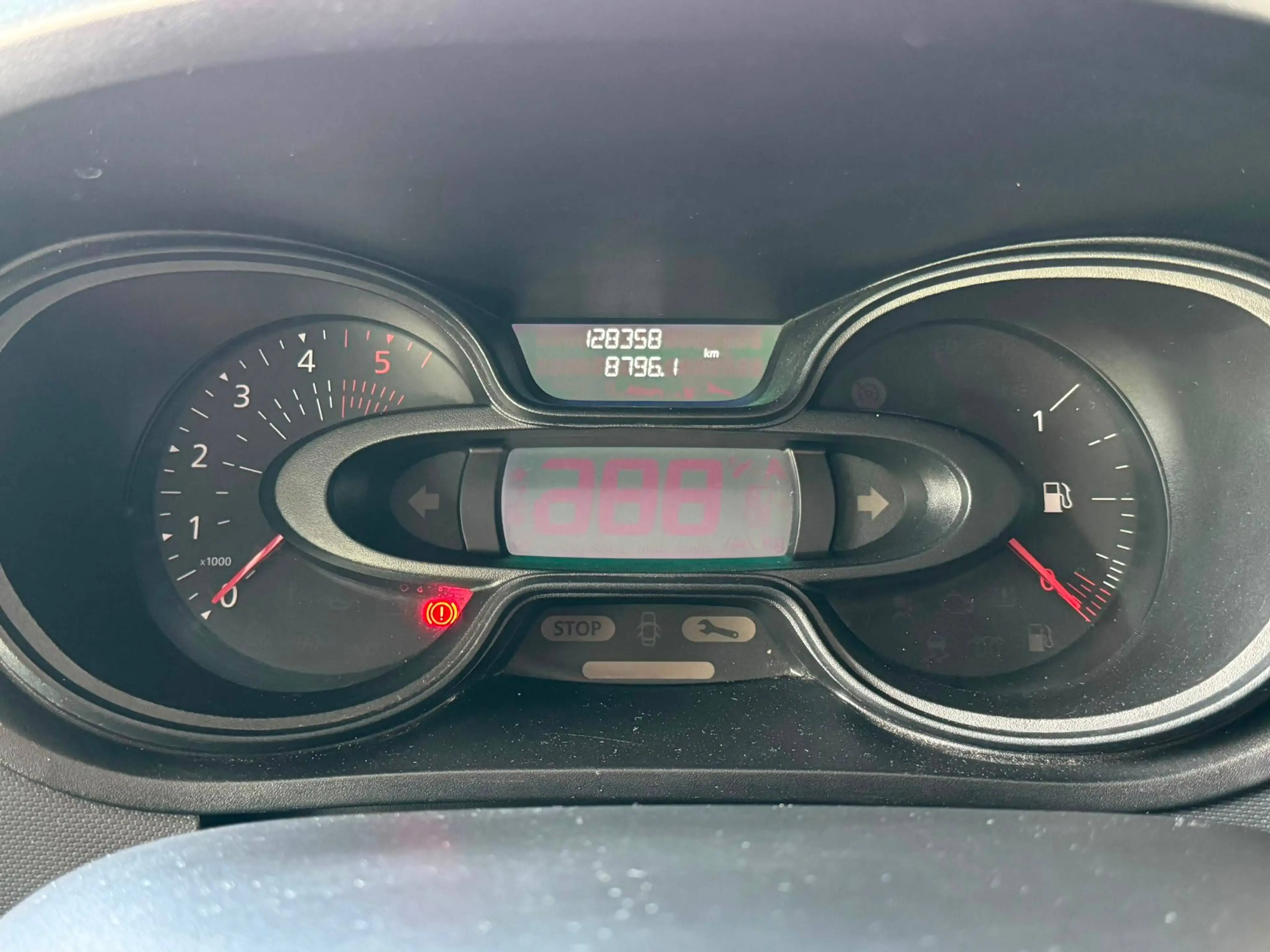 Nissan NV300 🟩2.0 DIESEL 120CV - 6 PLACES - TVA DEDUCTIBLE — photo 8