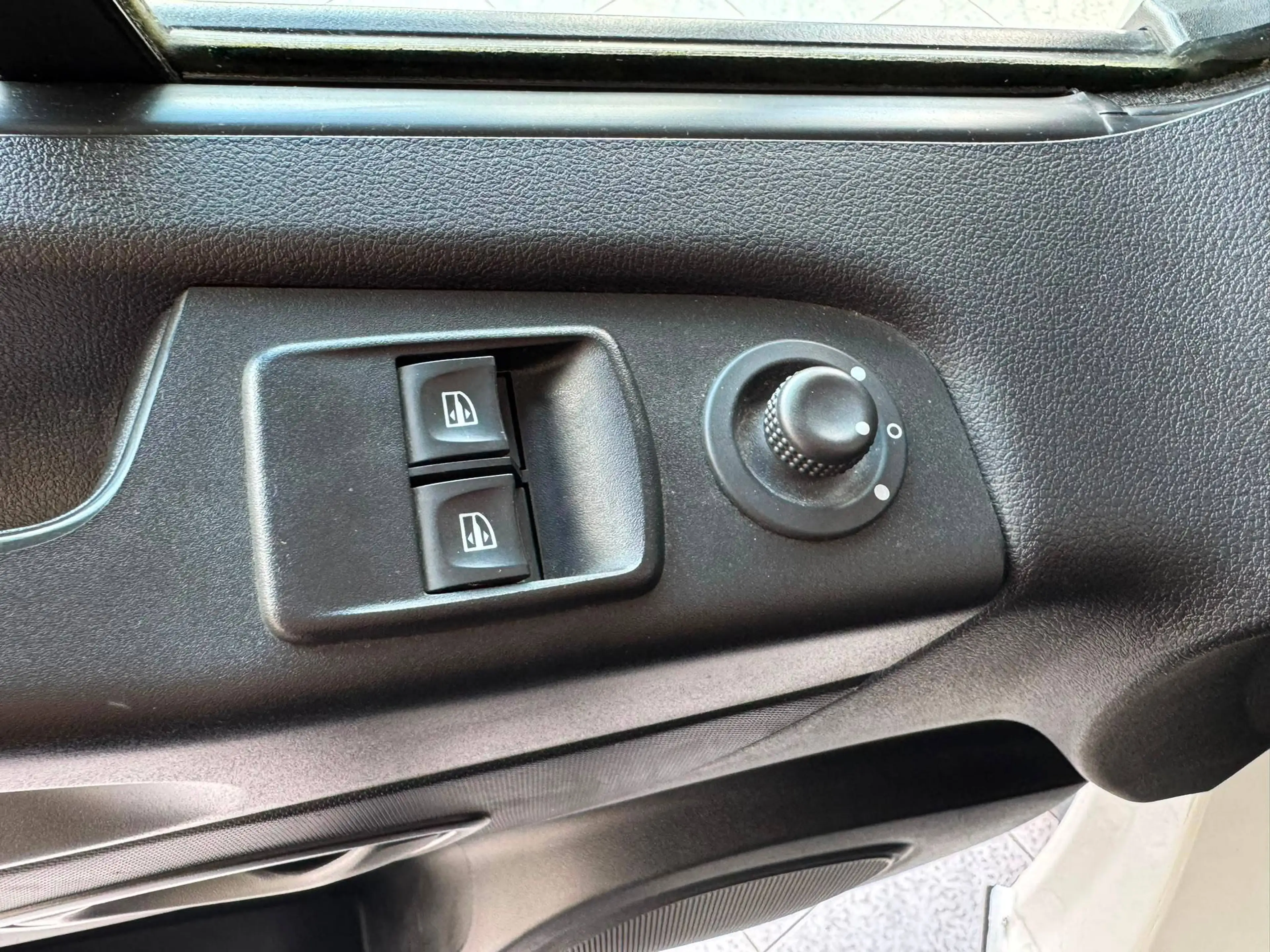 Nissan NV300 🟩2.0 DIESEL 120CV - 6 PLACES - TVA DEDUCTIBLE — photo 10