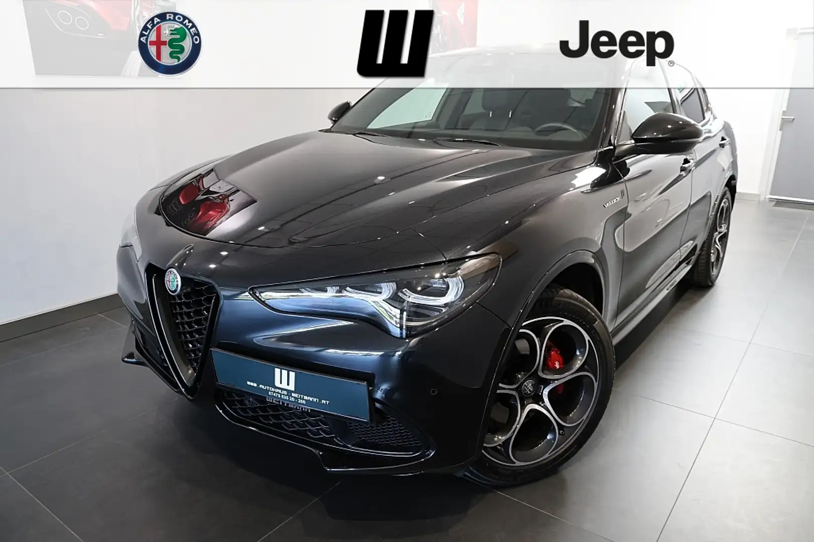 Alfa Romeo Stelvio 2.0 16V 280PS AT8 Q4 Veloce Schwarz - 1