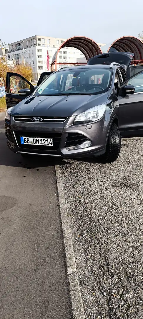 Ford Kuga 2.0 TDCi 4x4 Aut. SYNC / TÜV NEU / Top Zustand - 1