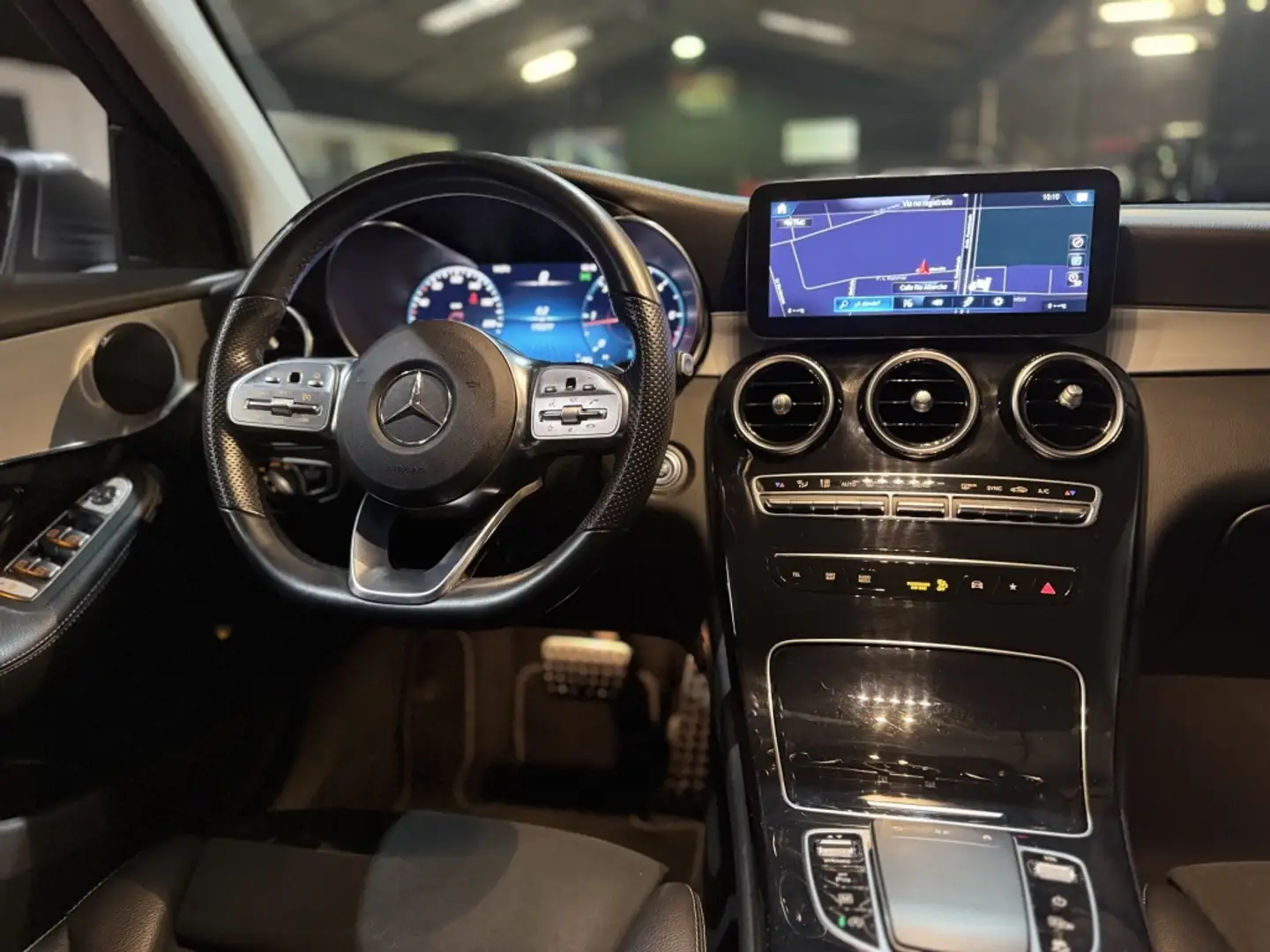 Mercedes-Benz GLC 220 220d 4Matic 9G-Tronic Gris - 2