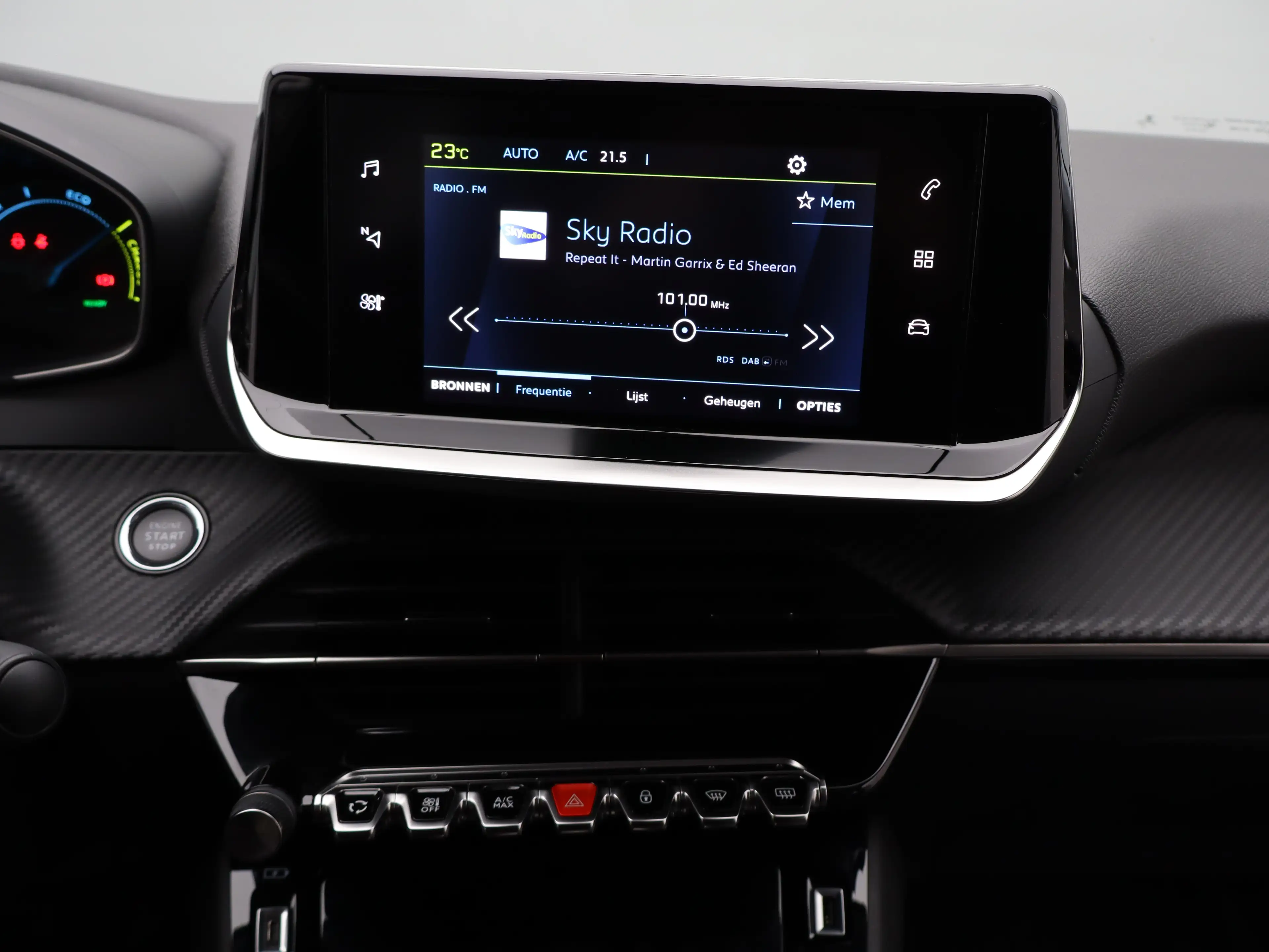 Peugeot e-208 EV Allure 50 kWh | SOH 93% | Carplay | Cruise | Pa — photo 7
