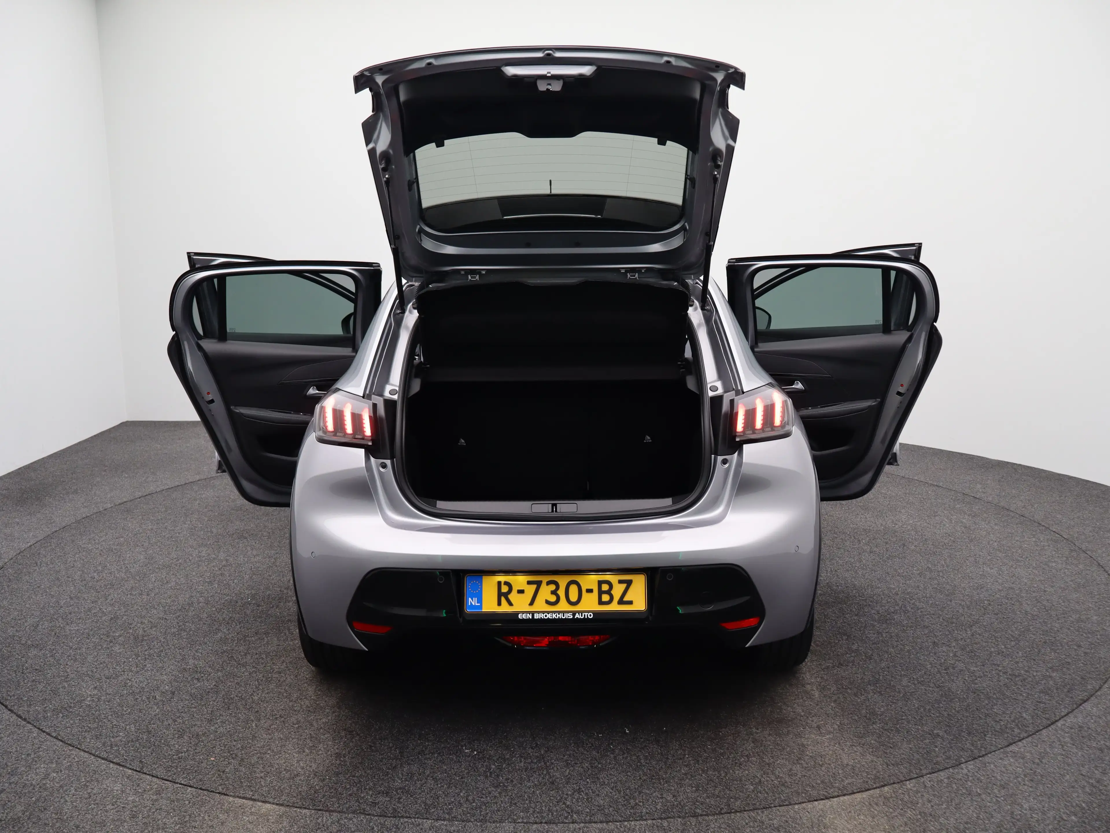 Peugeot e-208 EV Allure 50 kWh | SOH 93% | Carplay | Cruise | Pa — photo 15