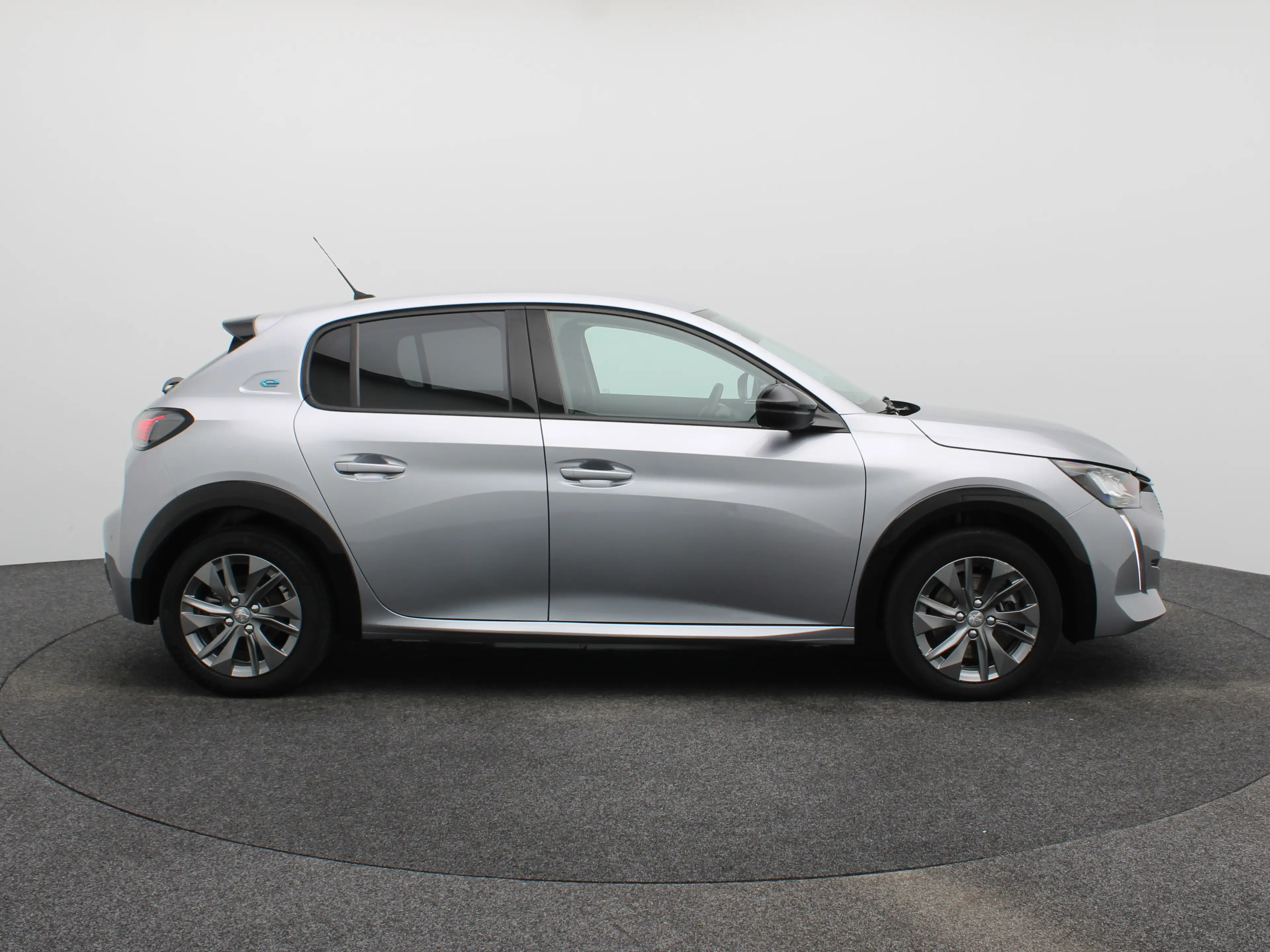 Peugeot e-208 EV Allure 50 kWh | SOH 93% | Carplay | Cruise | Pa — photo 14