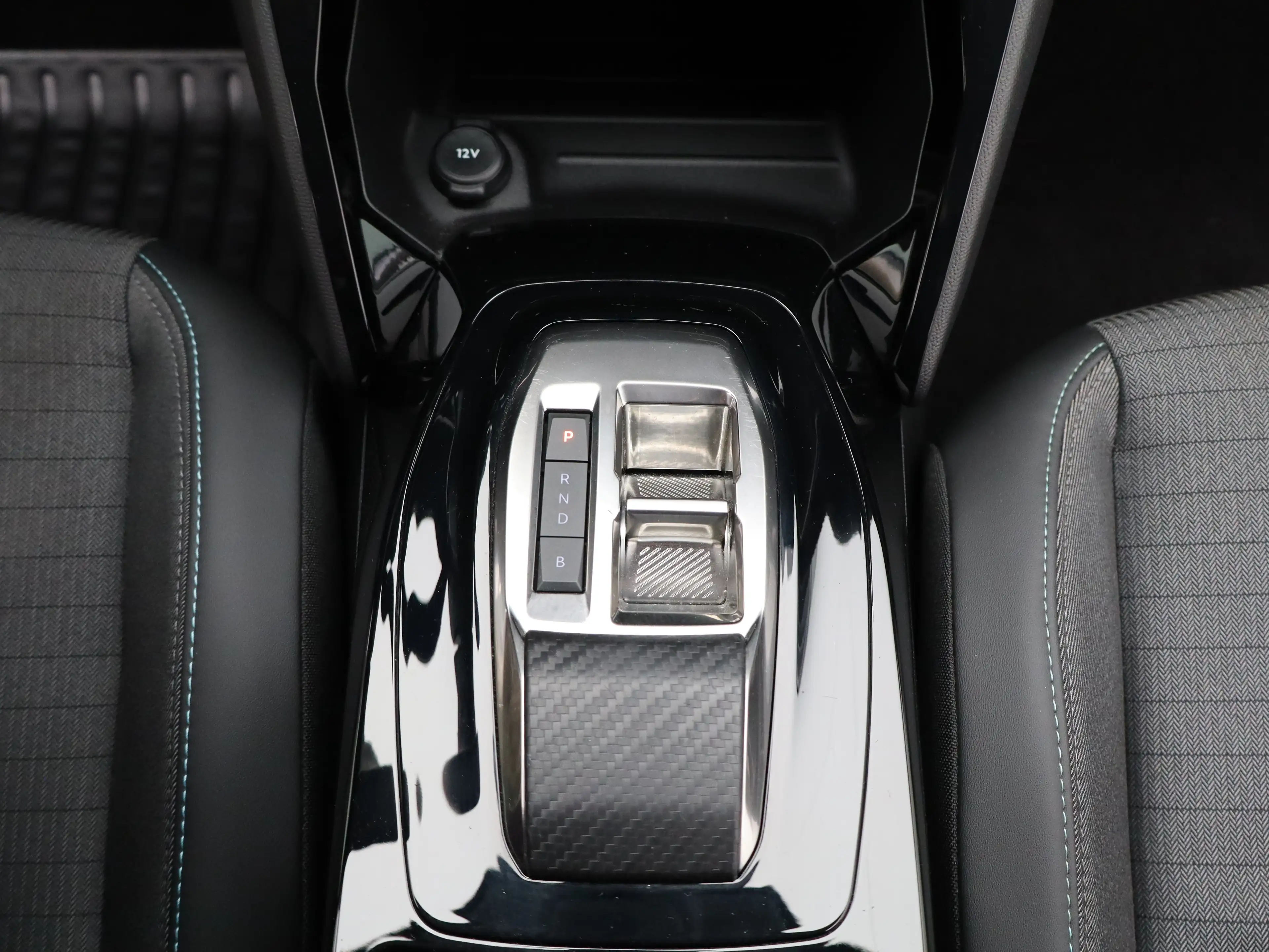 Peugeot e-208 EV Allure 50 kWh | SOH 93% | Carplay | Cruise | Pa — photo 8