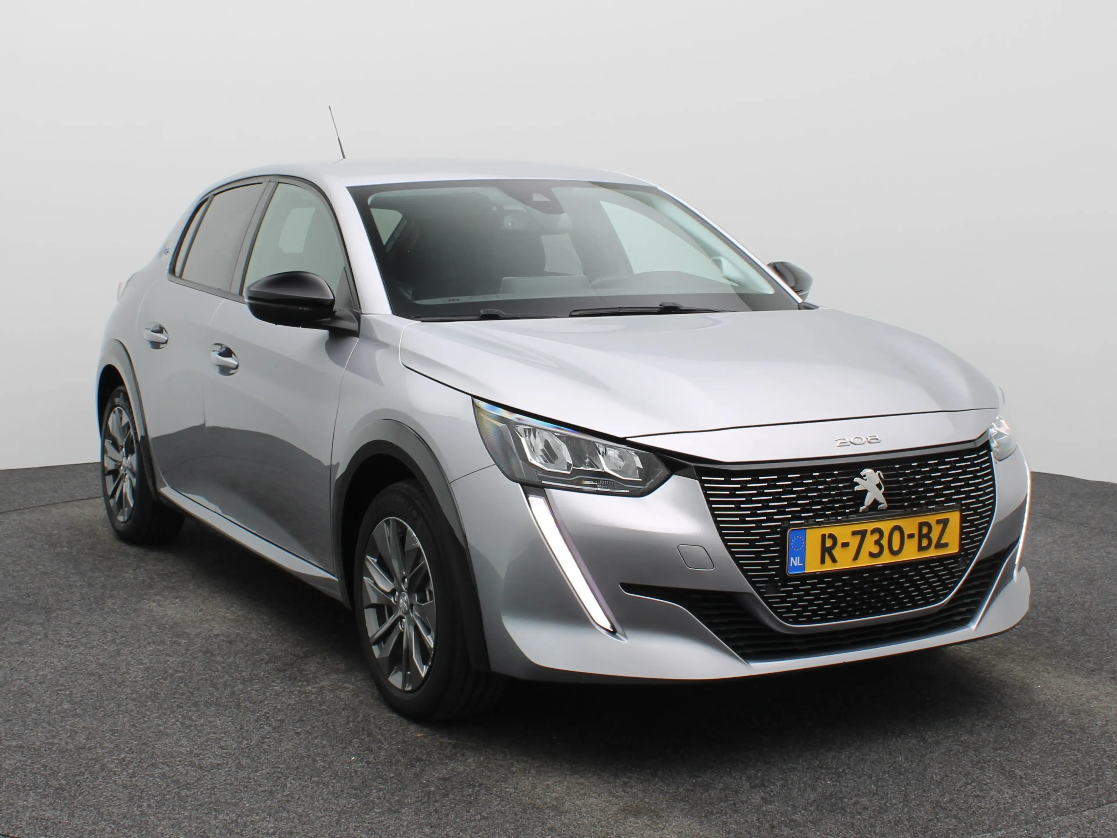 Peugeot e-208 EV Allure 50 kWh | SOH 93% | Carplay | Cruise | Pa — photo 9