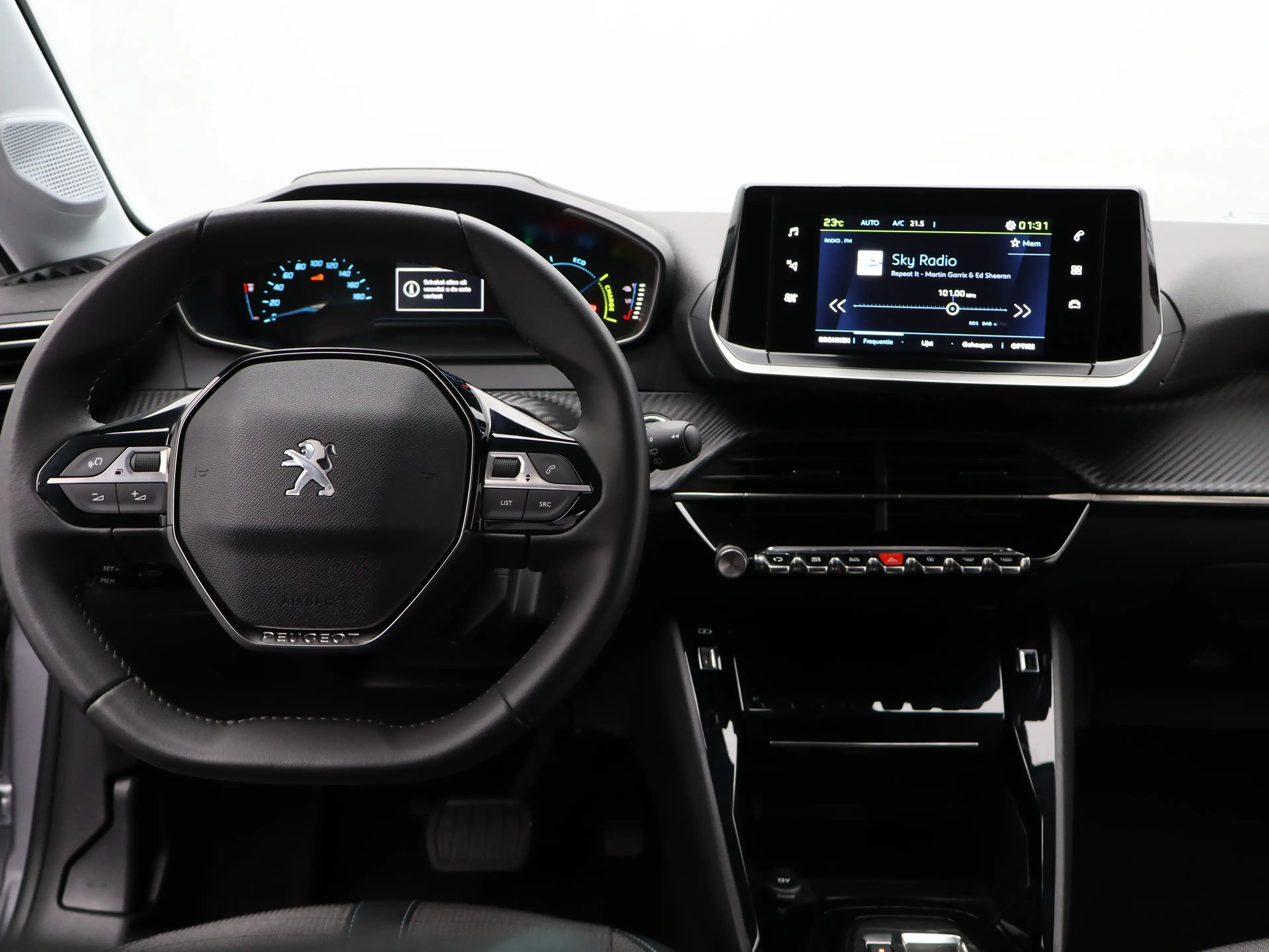 Peugeot e-208 EV Allure 50 kWh | SOH 93% | Carplay | Cruise | Pa — photo 3