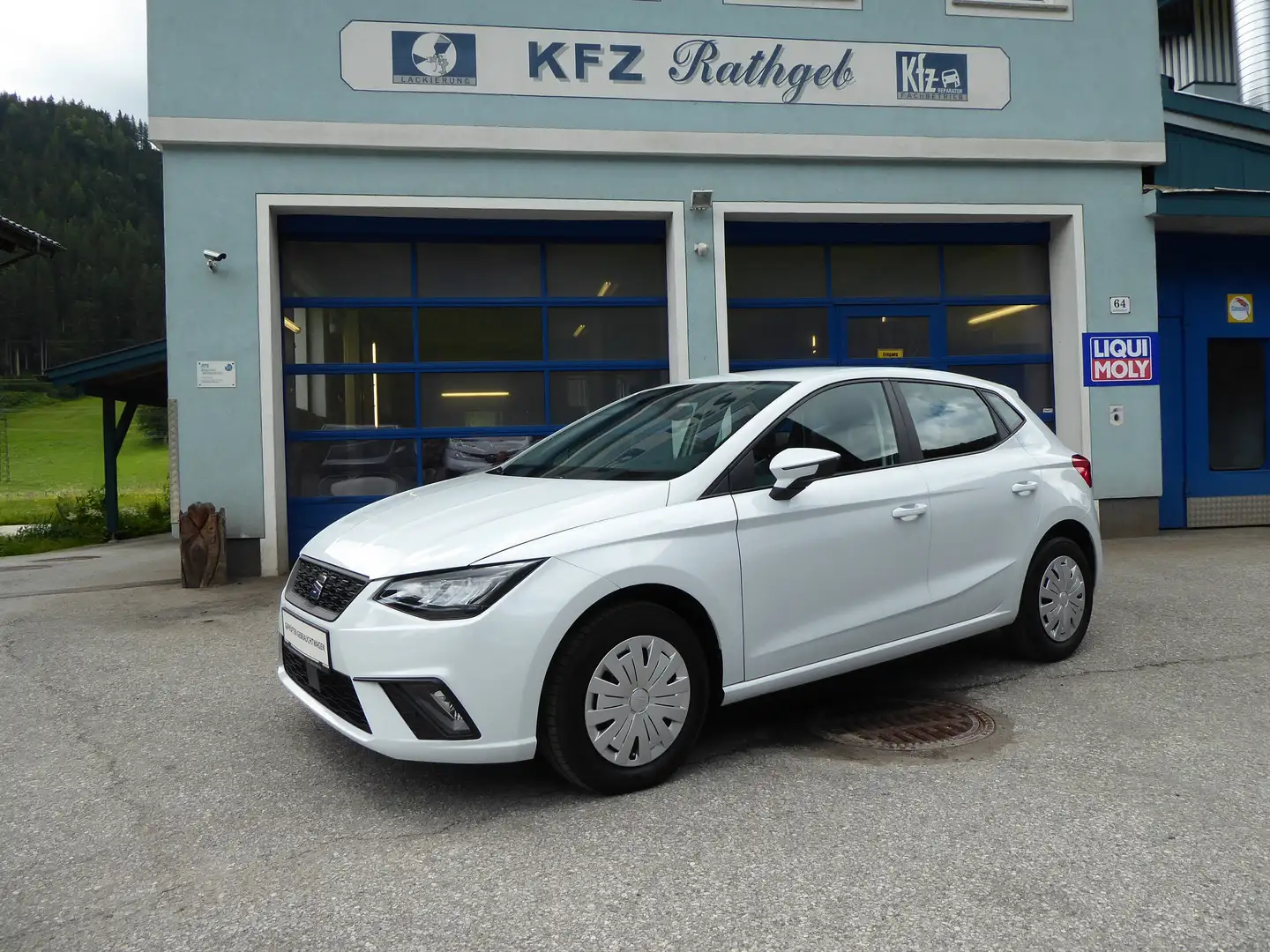 SEAT Ibiza 1,0 TSI Reference 95PS Weiß - 1