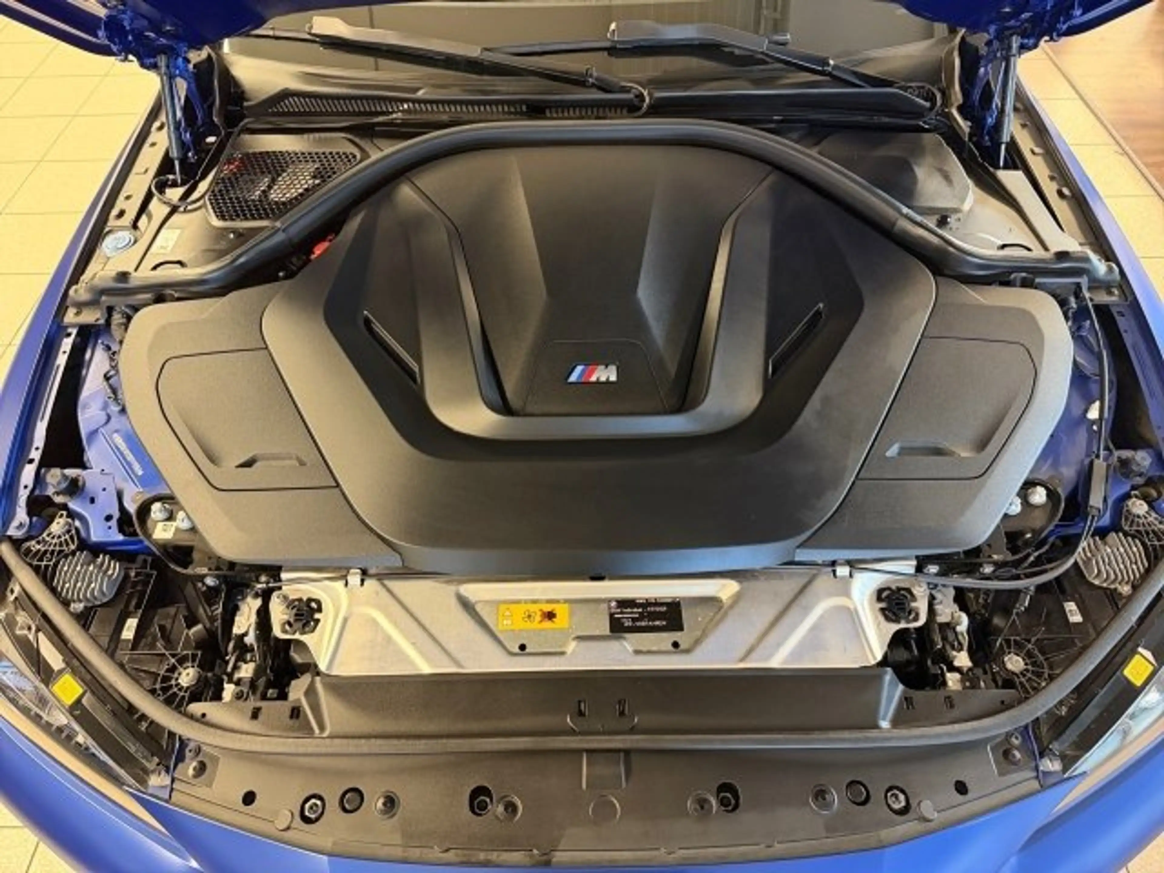 BMW i4 Gran Coupe xDrive — photo 15