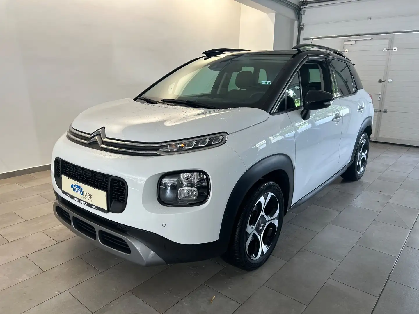 Citroen C3 Aircross Shine *Navi *beheiz. Frontscheibe * Weiß - 1