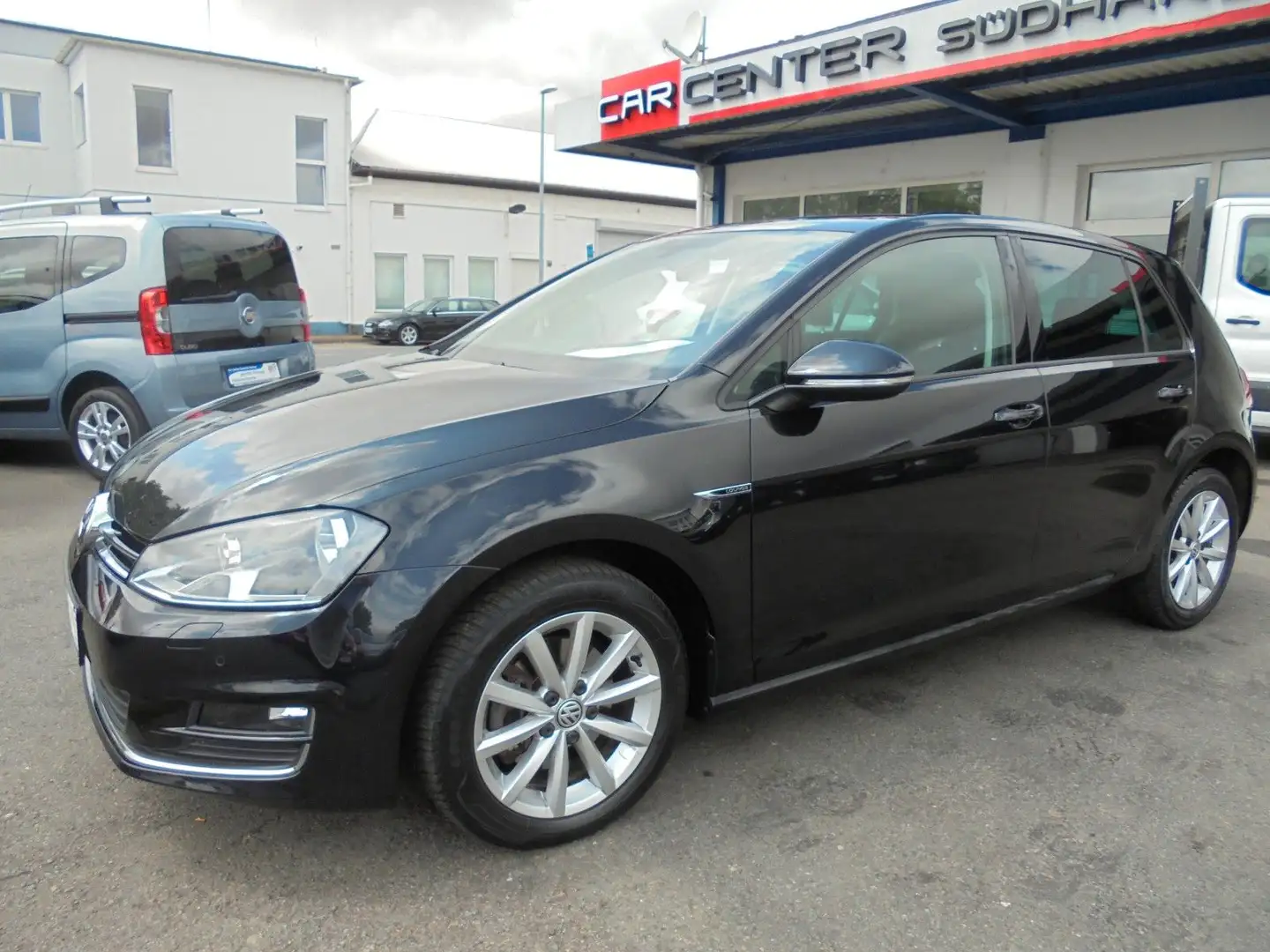 Volkswagen Golf VII Lim. Lounge BMT Nero - 2