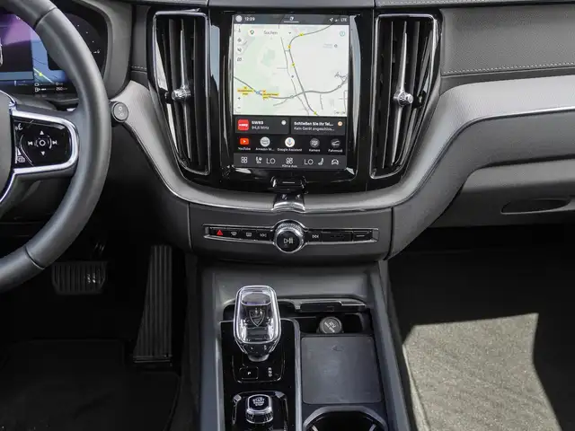 Volvo XC60 view 13