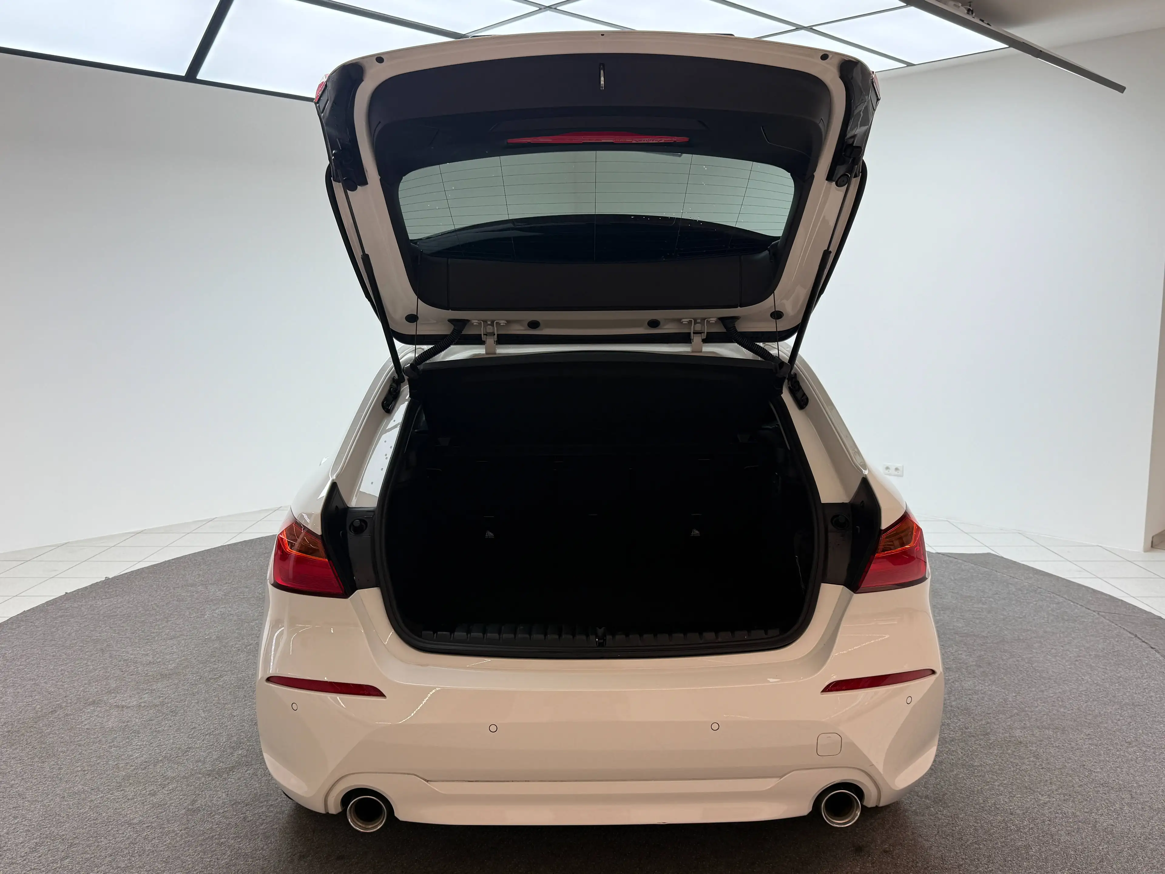 BMW 120 120 d xDrive Advantage LED*SHZ*MMI*TEMPOMAT* — photo 12