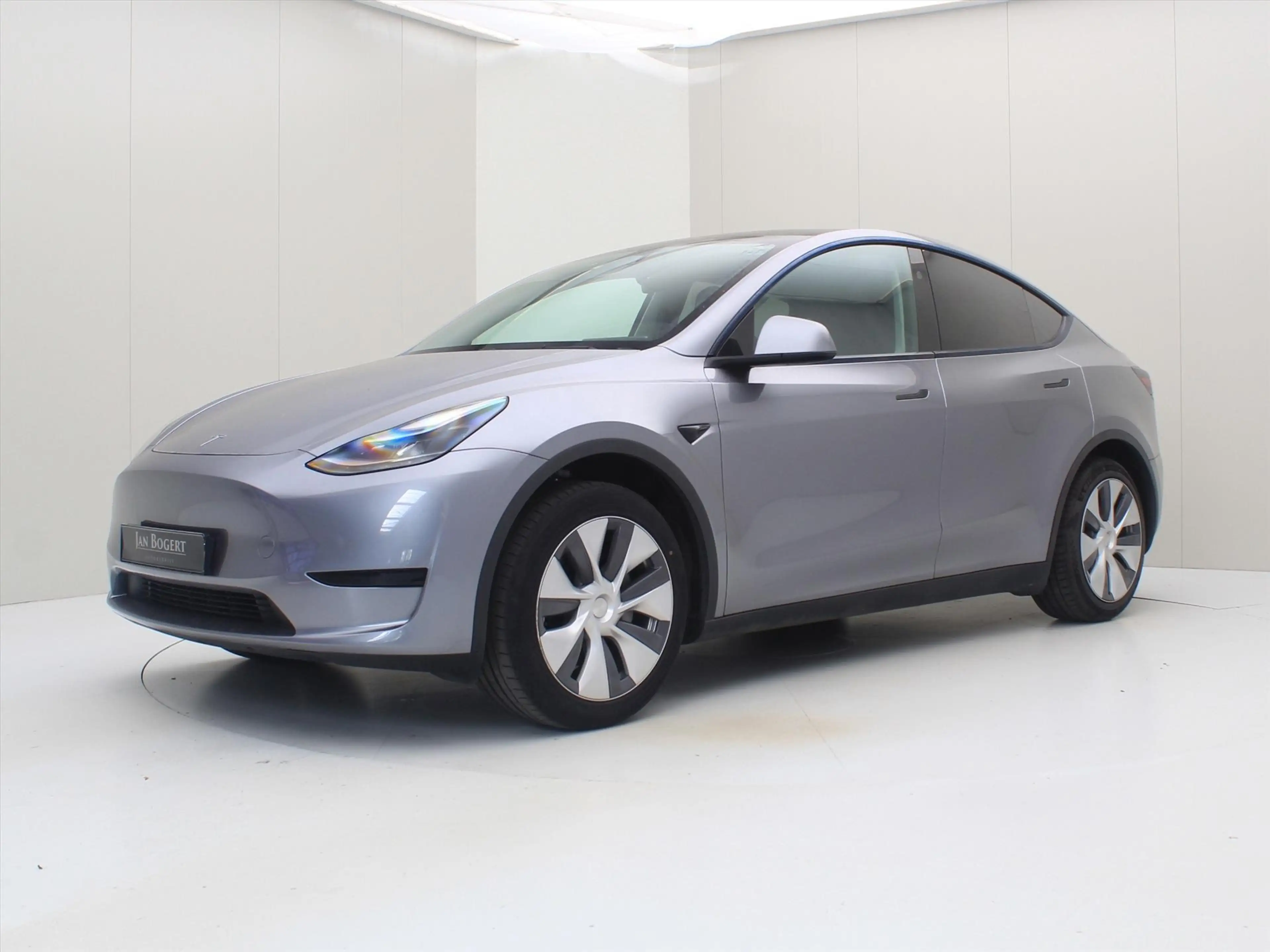 Tesla Model Y Long Range RWD 75kWh 351pk 95.8% SoH [ HW4+TREKHAA