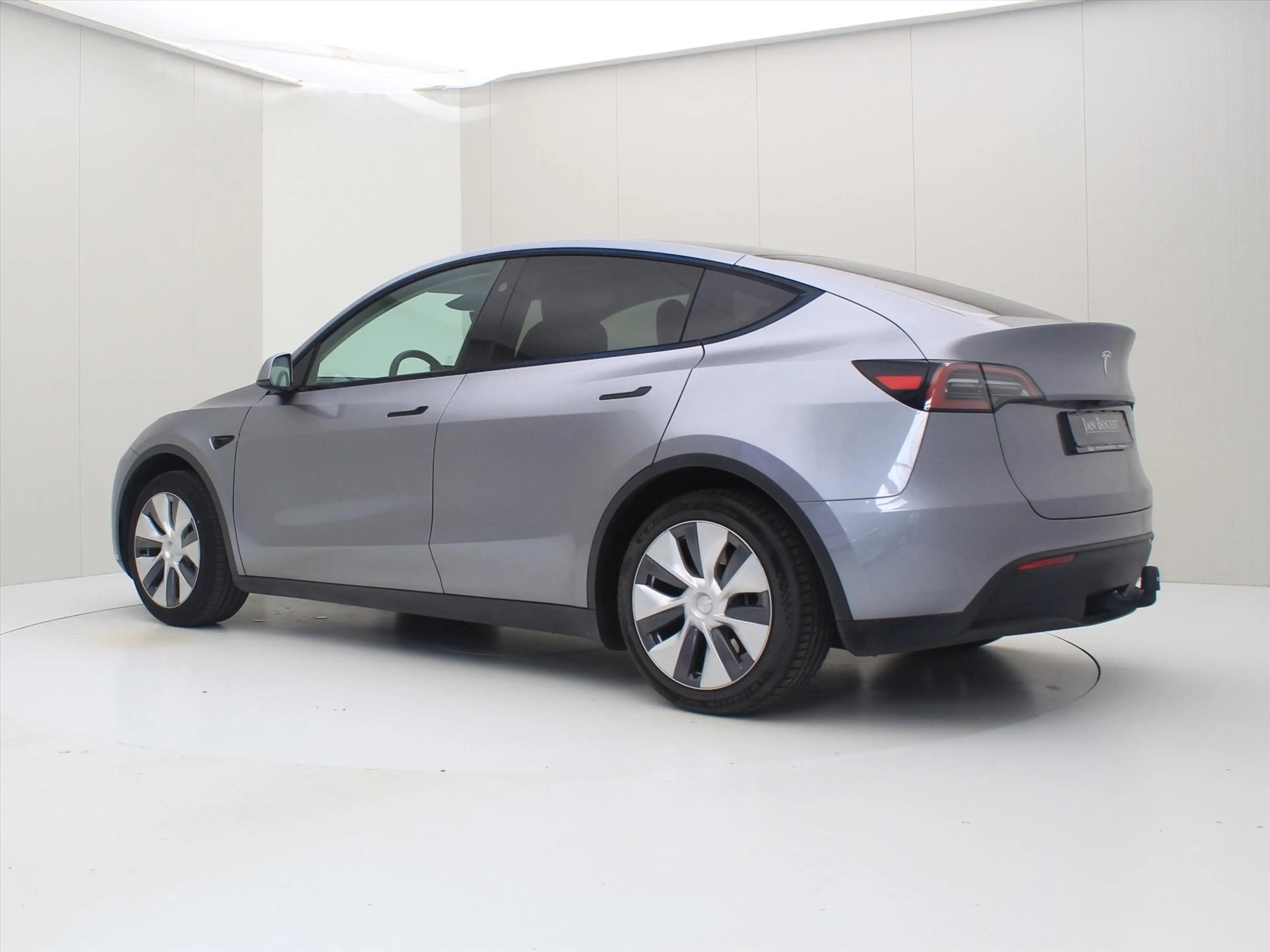Tesla Model Y Long Range RWD 75kWh 351pk 95.8% SoH [ HW4+TREKHAA — photo 4