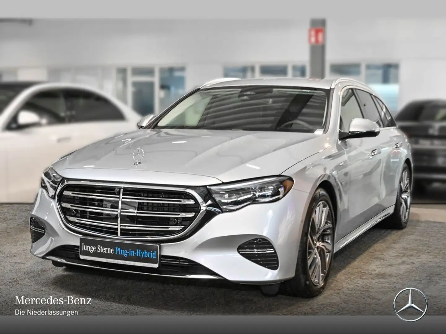 Mercedes-Benz E 300 e T Hybrid Exclusive 360° Burmester Distr. Argent - 2