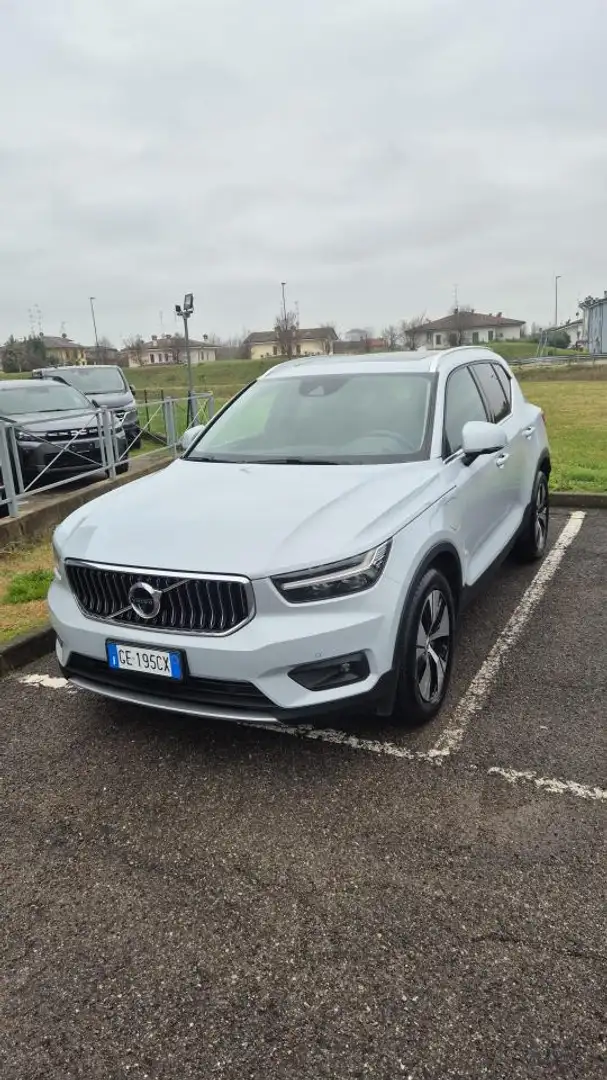 Volvo XC40 1.5 t5 phev Inscription auto my21 Grau - 2