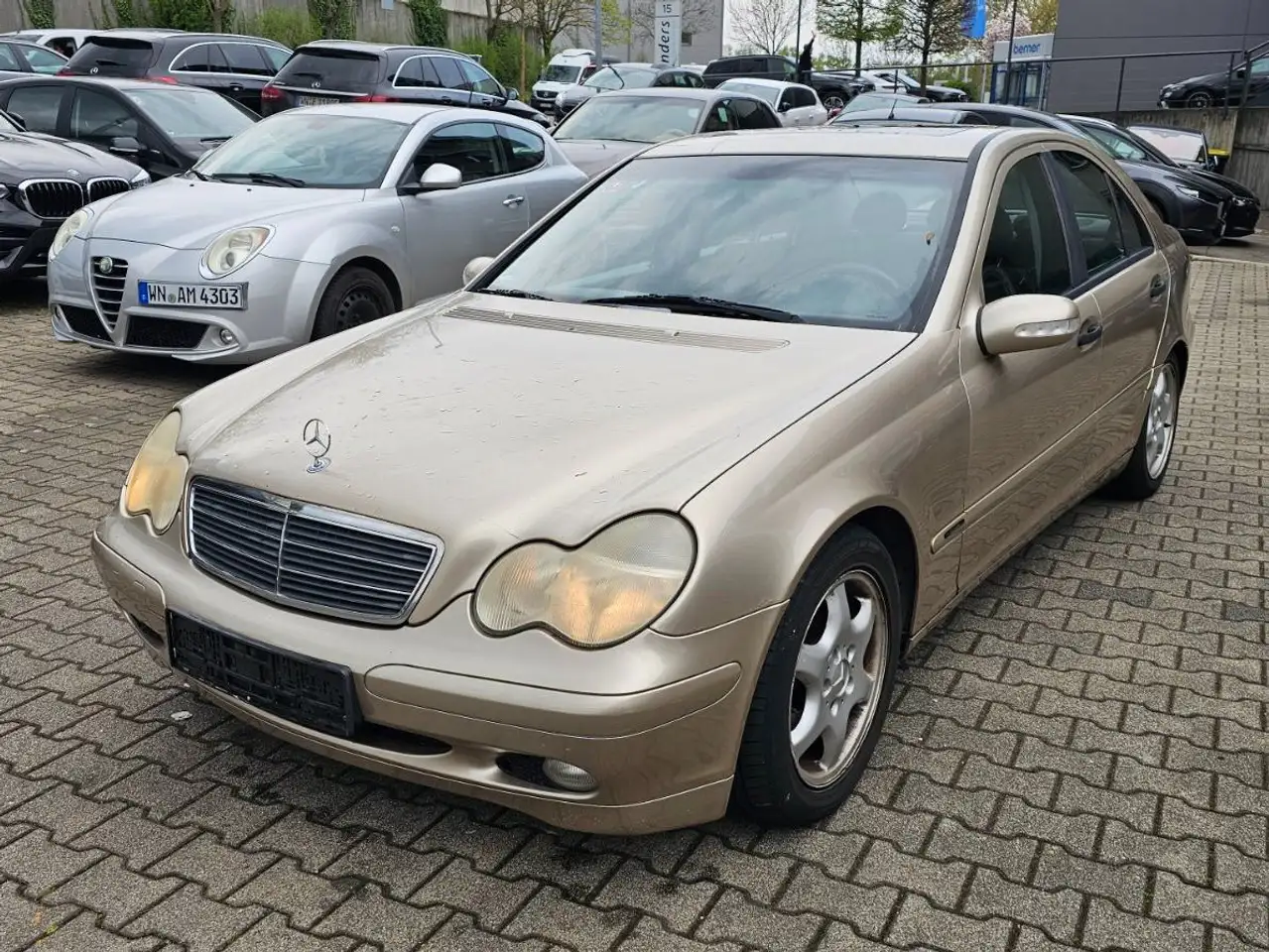 Mercedes-Benz C 180
