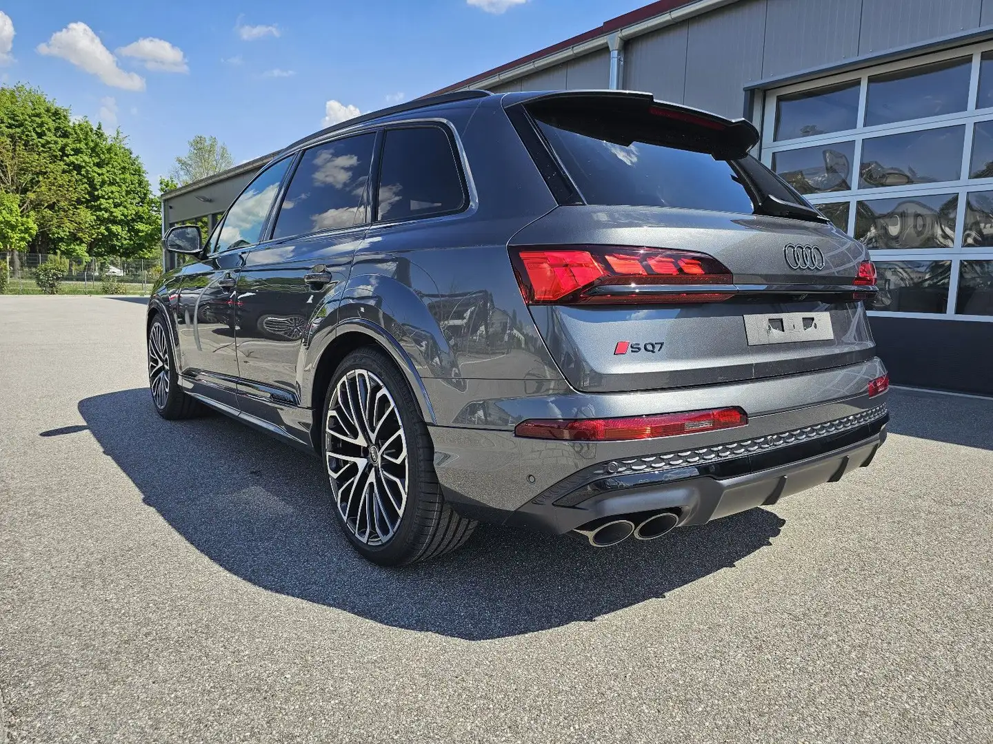 Audi SQ7 TFSI quattro S line FACELIFT *UPE:156.387€* Grau - 2