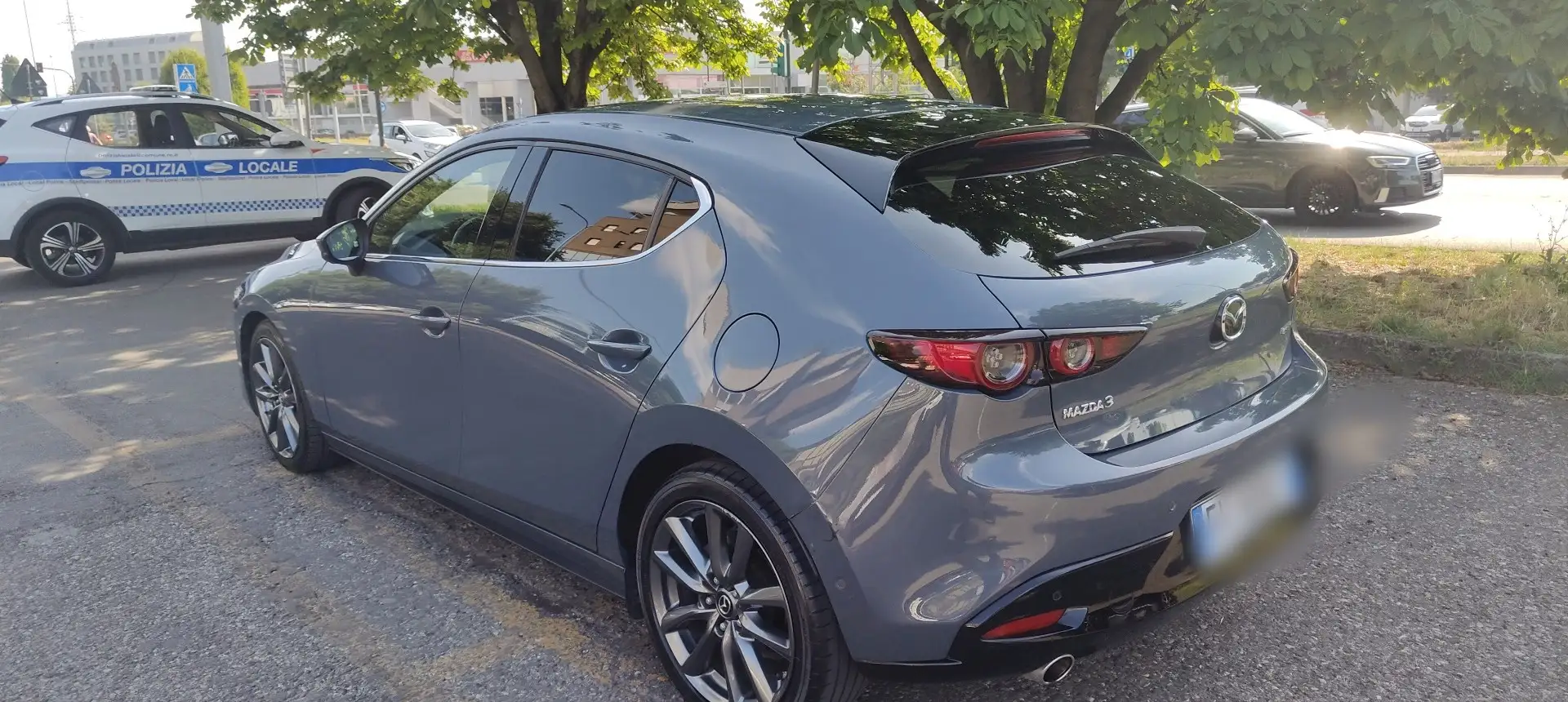 Mazda 3 5p 1.8 Exclusive - 1