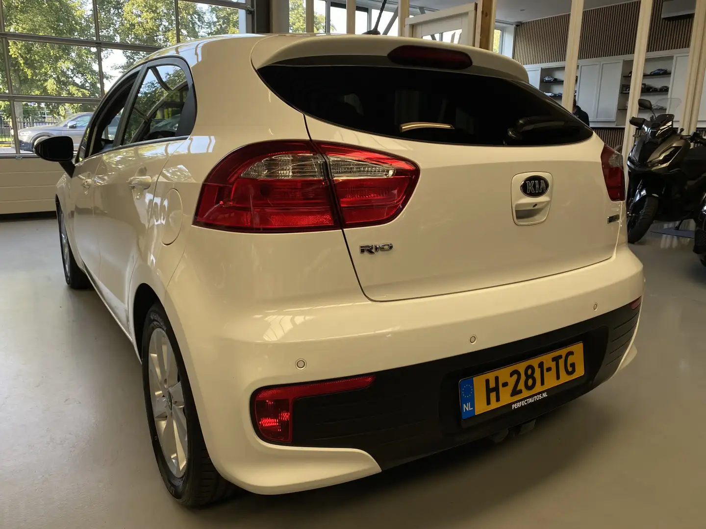 Kia Rio 1.2 CVVT DynamicLine Camera, Cruise, Navi Blanc - 2