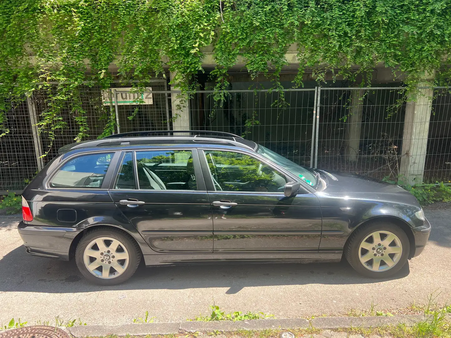 BMW 318 318i touring Noir - 2