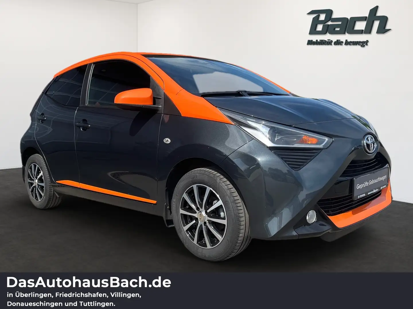 Toyota Aygo 1.0-l-VVT-i 5-Türer x-JBL Szürke - 2