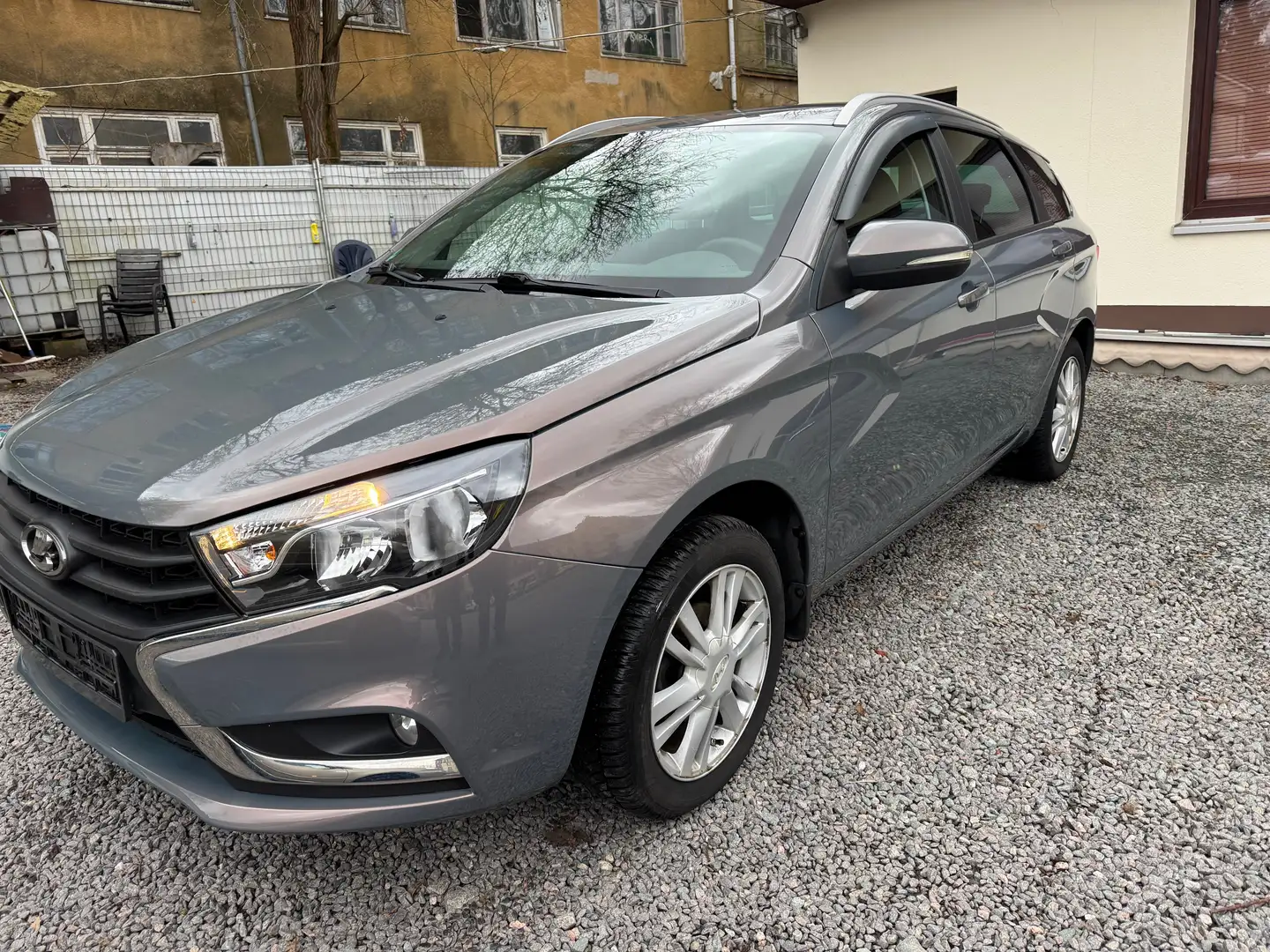 Lada Vesta SW Luxus Azul - 2