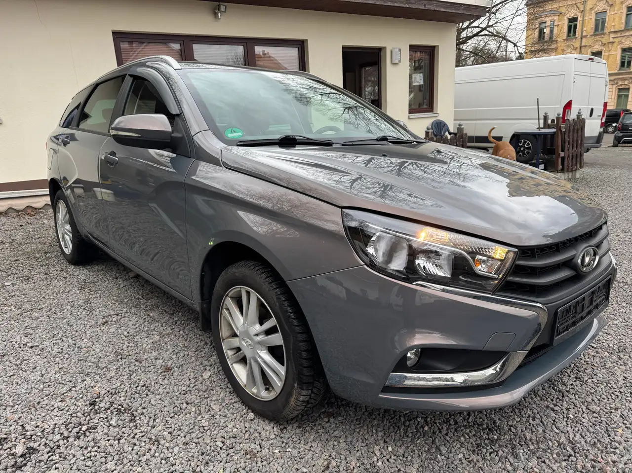 Lada Vesta