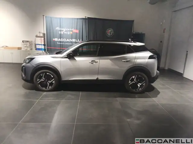 Peugeot 2008 view 2