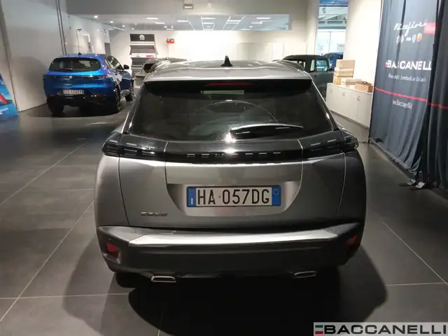 Peugeot 2008 view 4