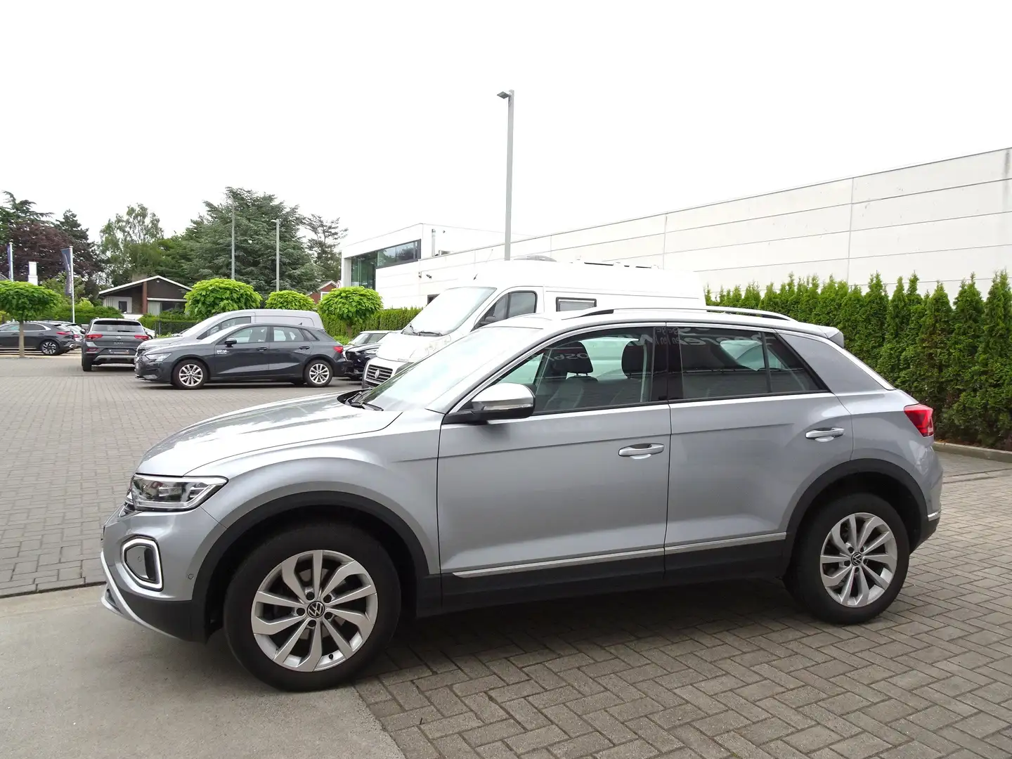 Volkswagen T-Roc 1.5 TSI Style DSG CAMERA,ALCANTARA,DODEHOEK,ACC Argent - 2