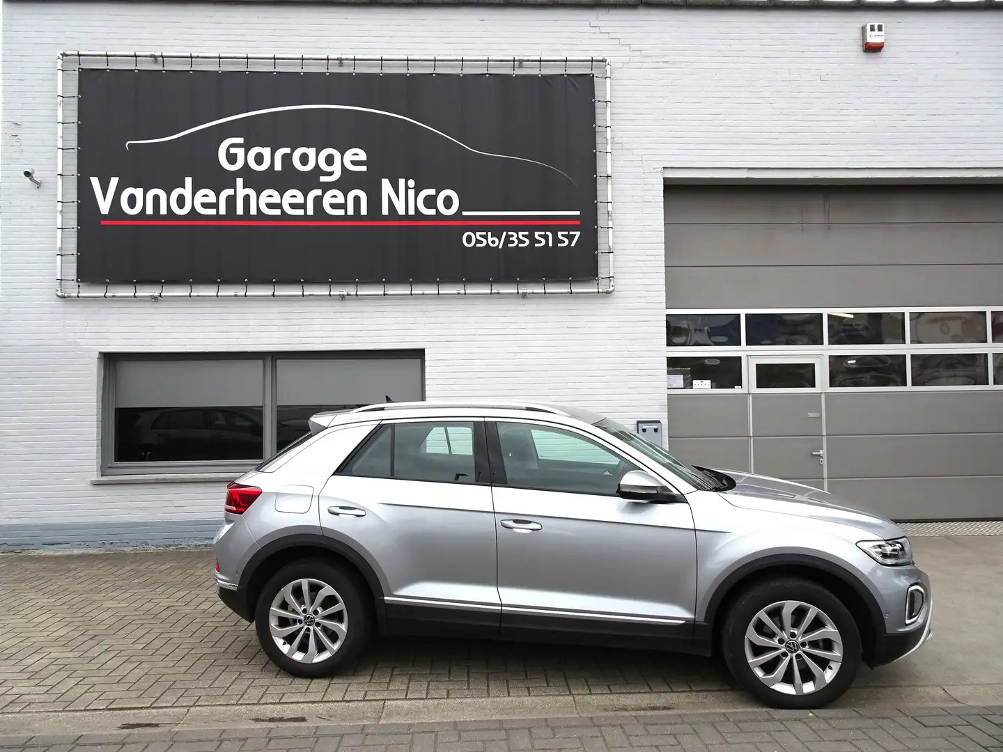 Volkswagen T-Roc 1.5 TSI Style DSG CAMERA,ALCANTARA,DODEHOEK,ACC Argent - 1