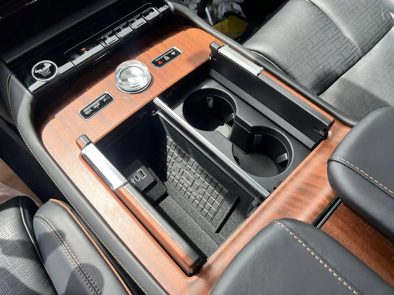 Lincoln Navigator снимка Lincoln Navigator