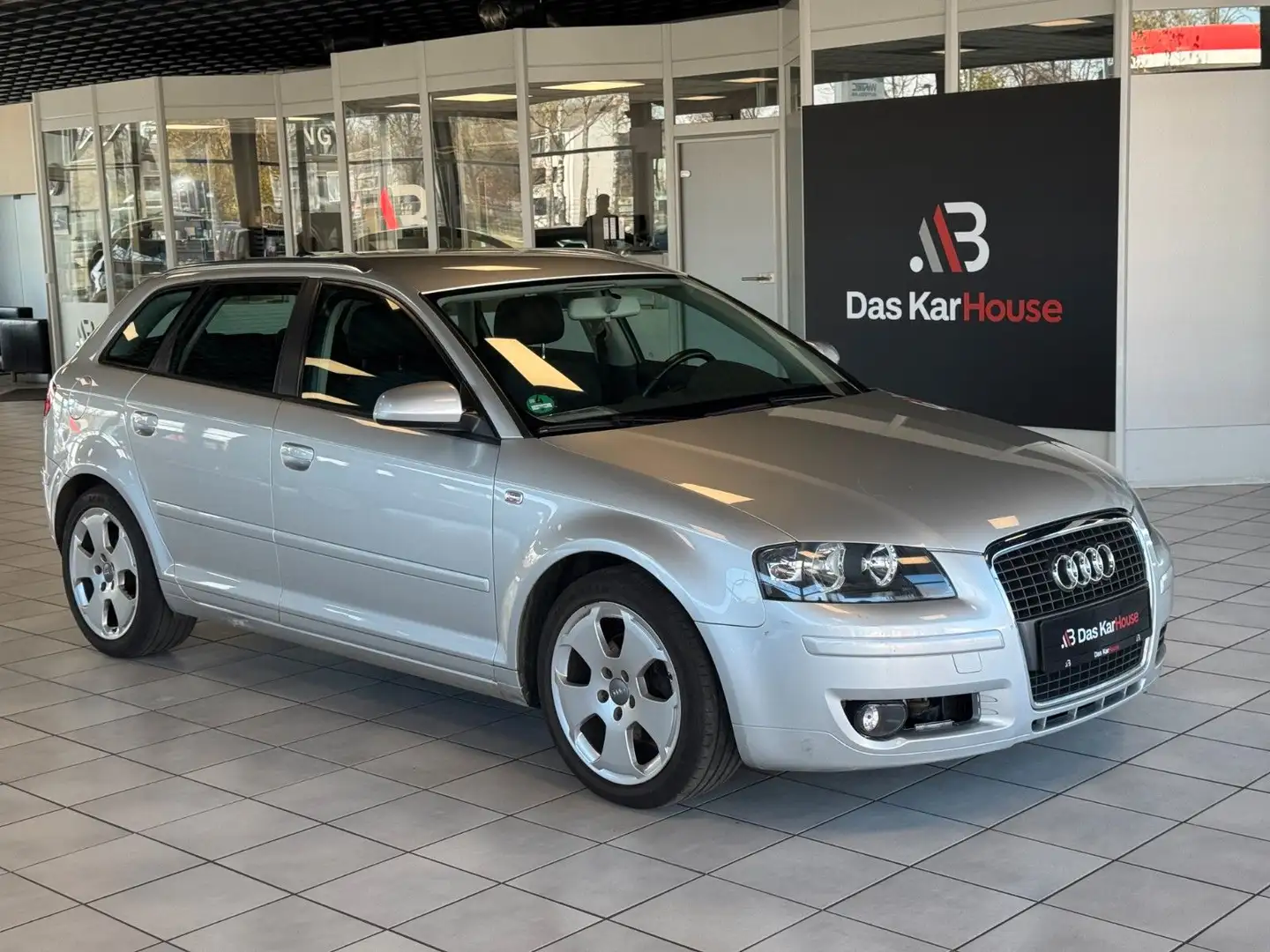 Audi A3 Sportback 2.0 TDI Ambition ·1. Hand· TÜV 2027 Silber - 1