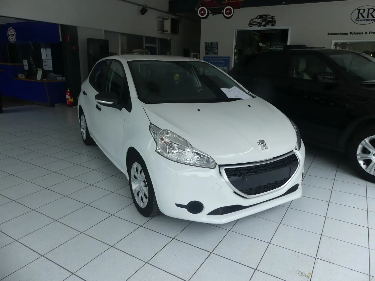 Peugeot 208 1.4 HDi Access Blanc - 1