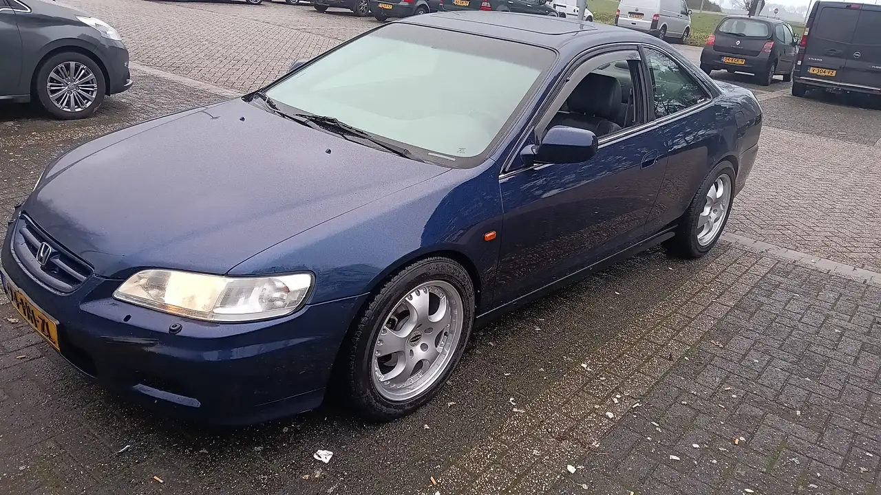 Honda Accord 3.0i-24V V6, foto 2