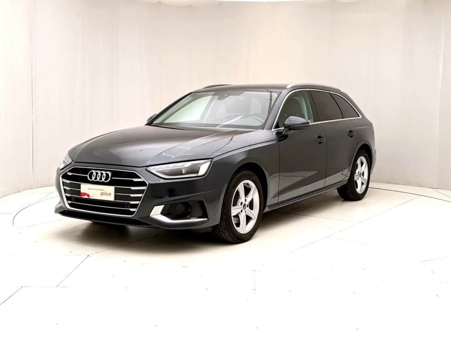 Audi A4 Avant 35 2.0 tdi mhev Business Advanced 163cv s-tr Grigio - 1