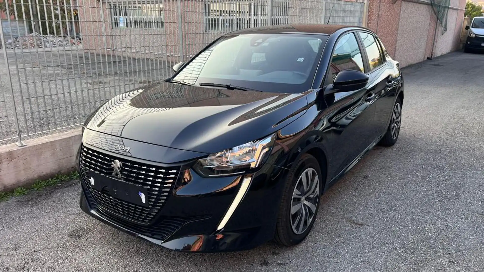 Peugeot 208 208 1.2 puretech Active Pack s&s 75cv Nero - 1