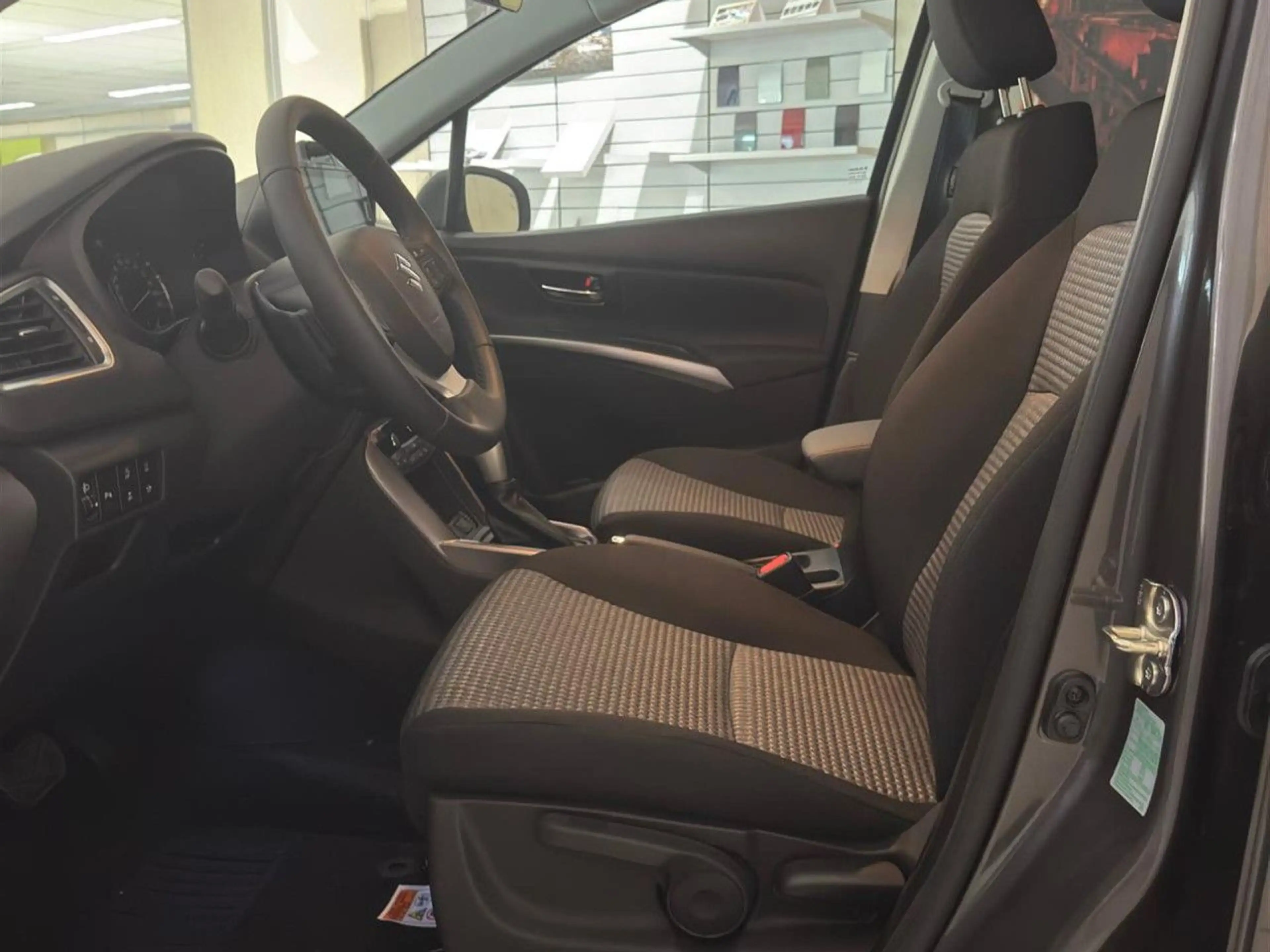 Suzuki SX4 S-Cross S-Cross 1.4 Hybrid Comfort AT LED.RFK.ACC.Navi — photo 4