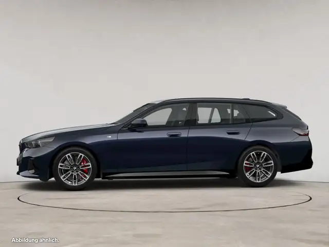 BMW 5 Series view 5